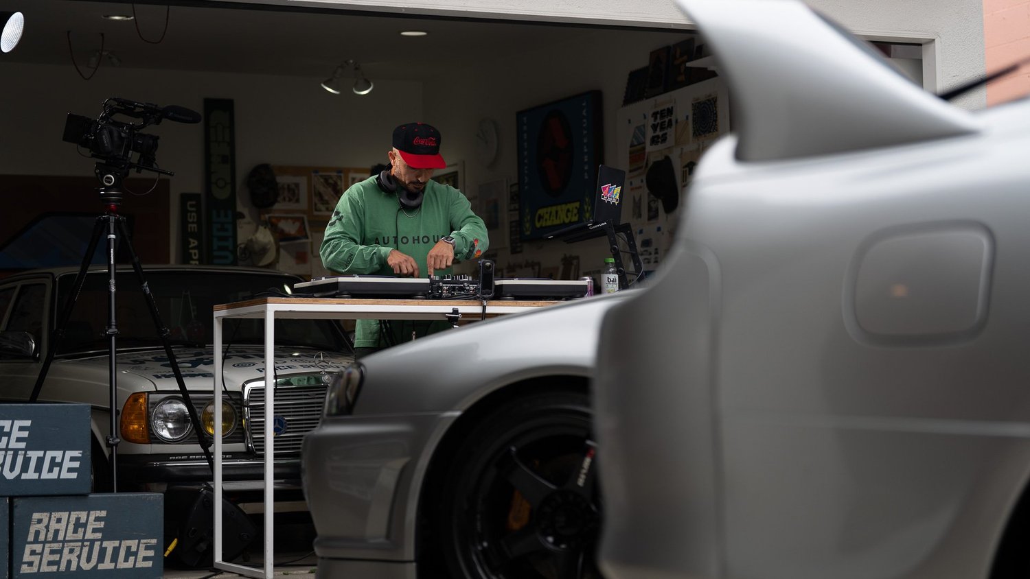 Race Service — Rivals — photograph 88