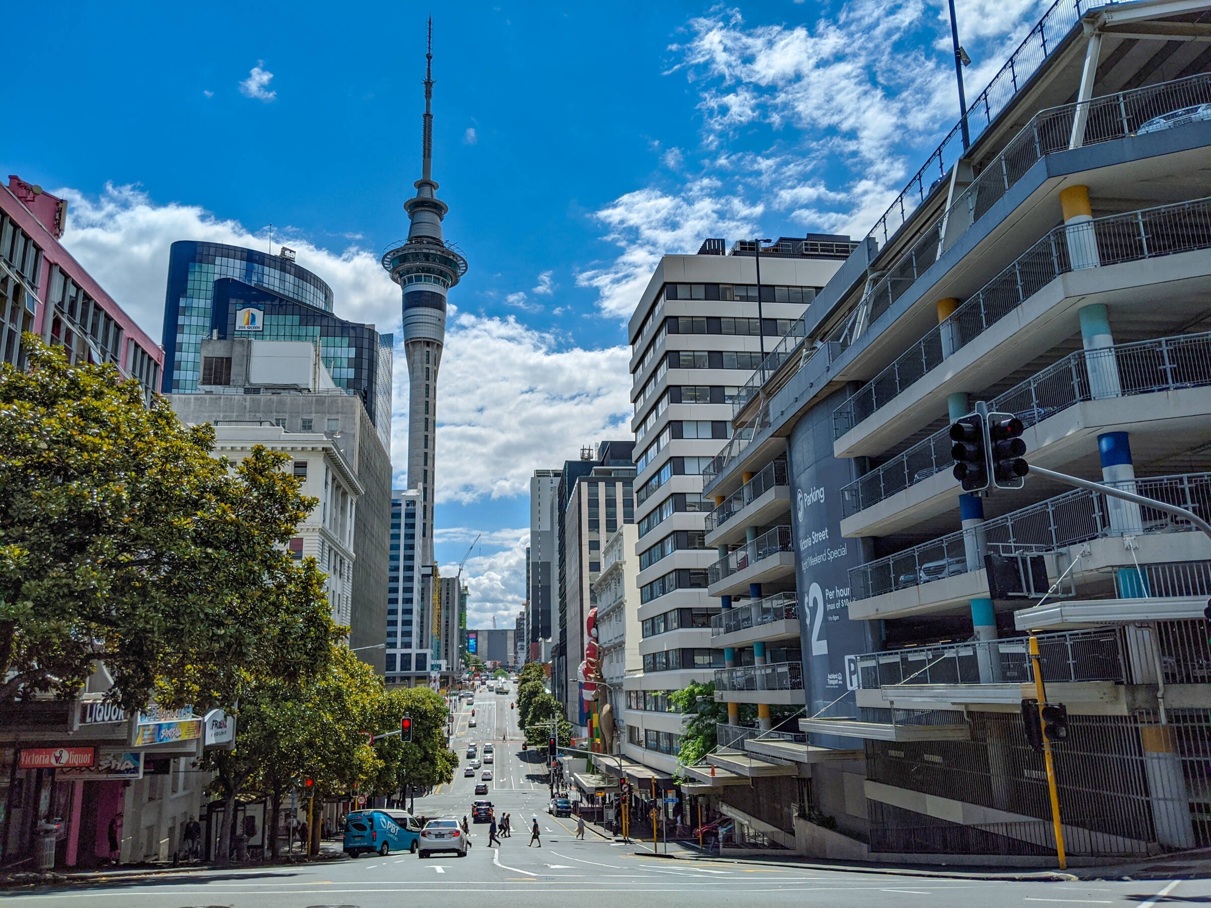 Auckland-Streetscape-Skytower.jpg