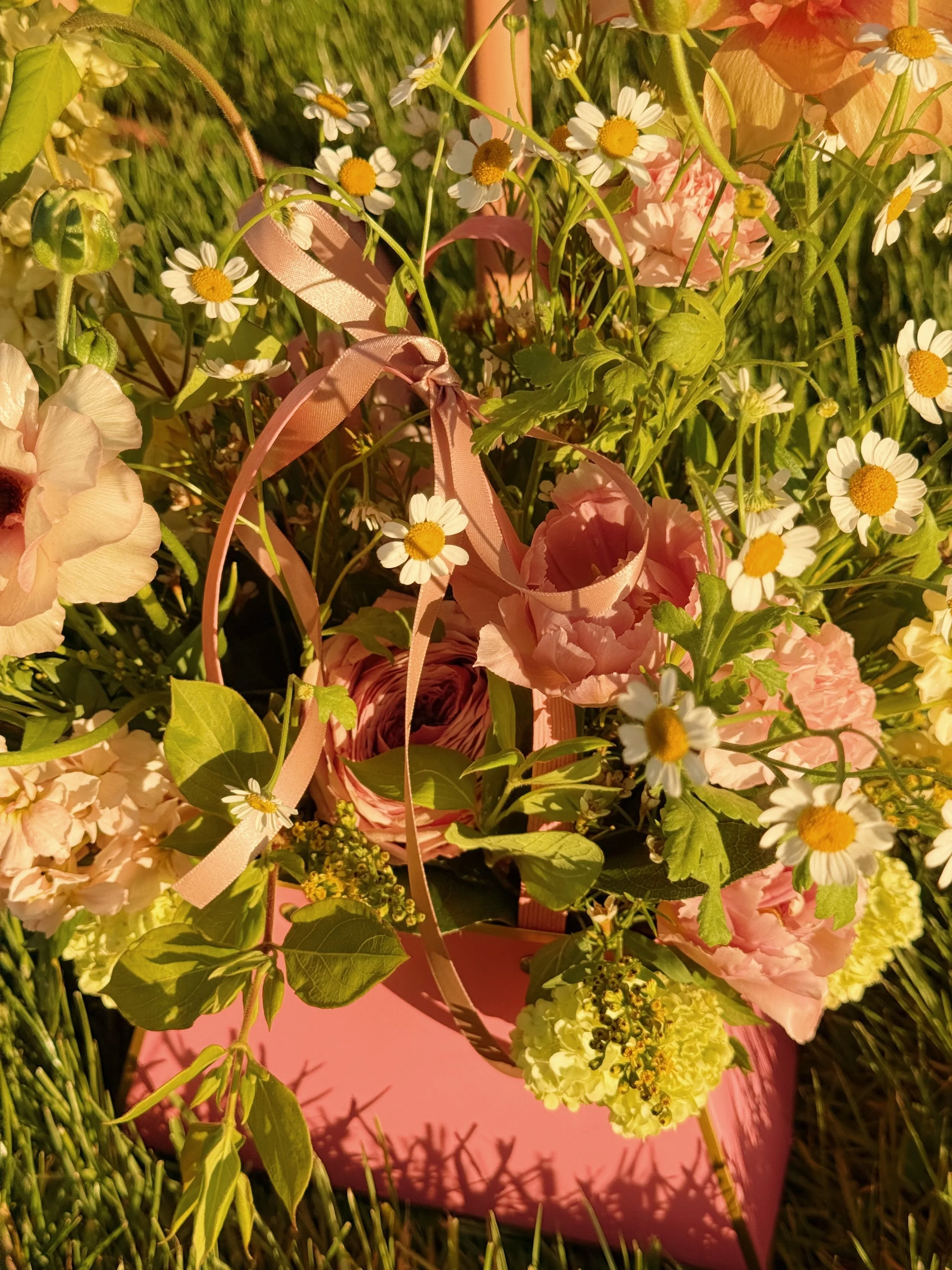 mothers-day-bloom-bag-touch-grass-vancouver-wa.jpg