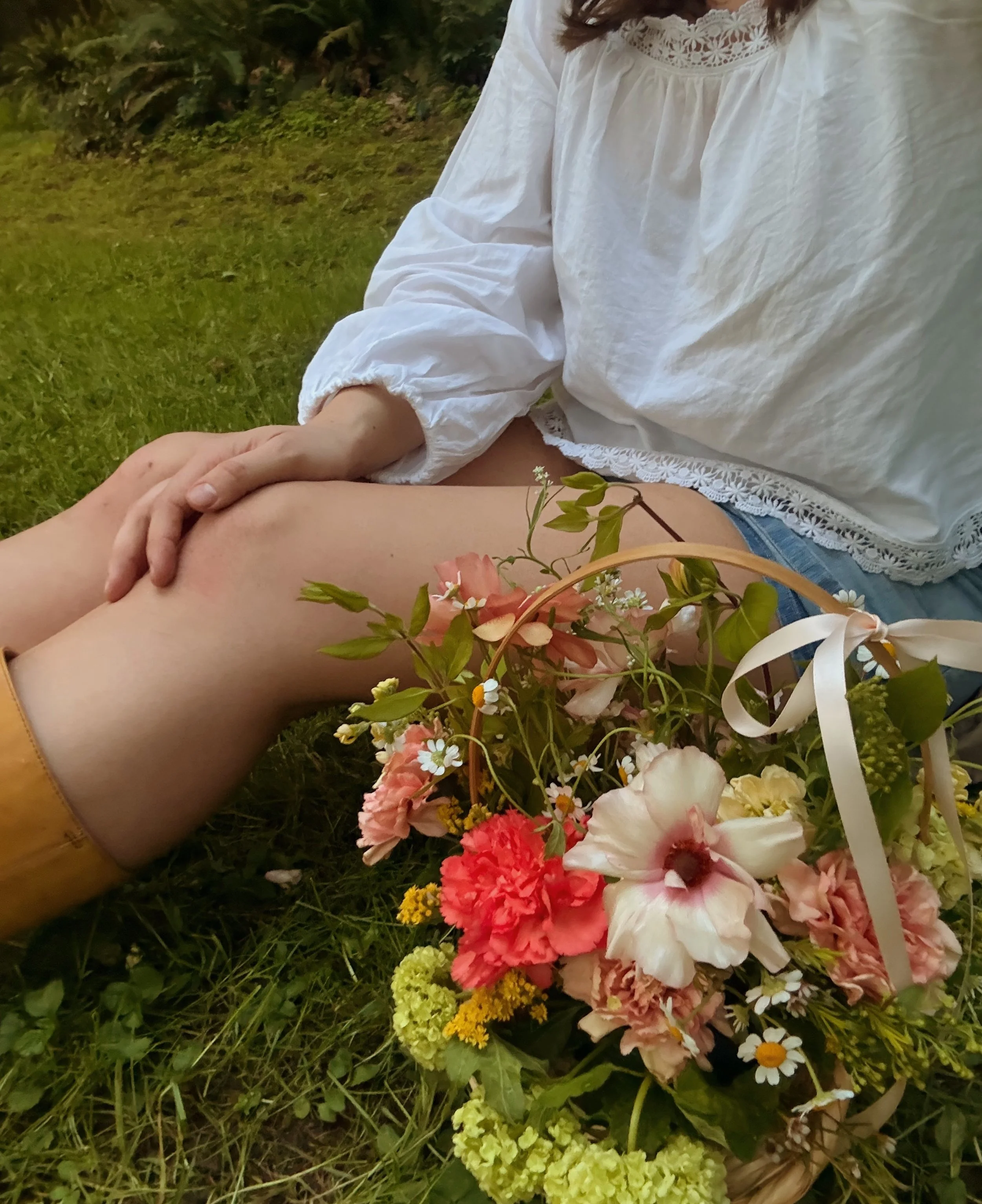petite-flower-basket-mothers-day-garden-style-portland-or-lifestyle.jpg