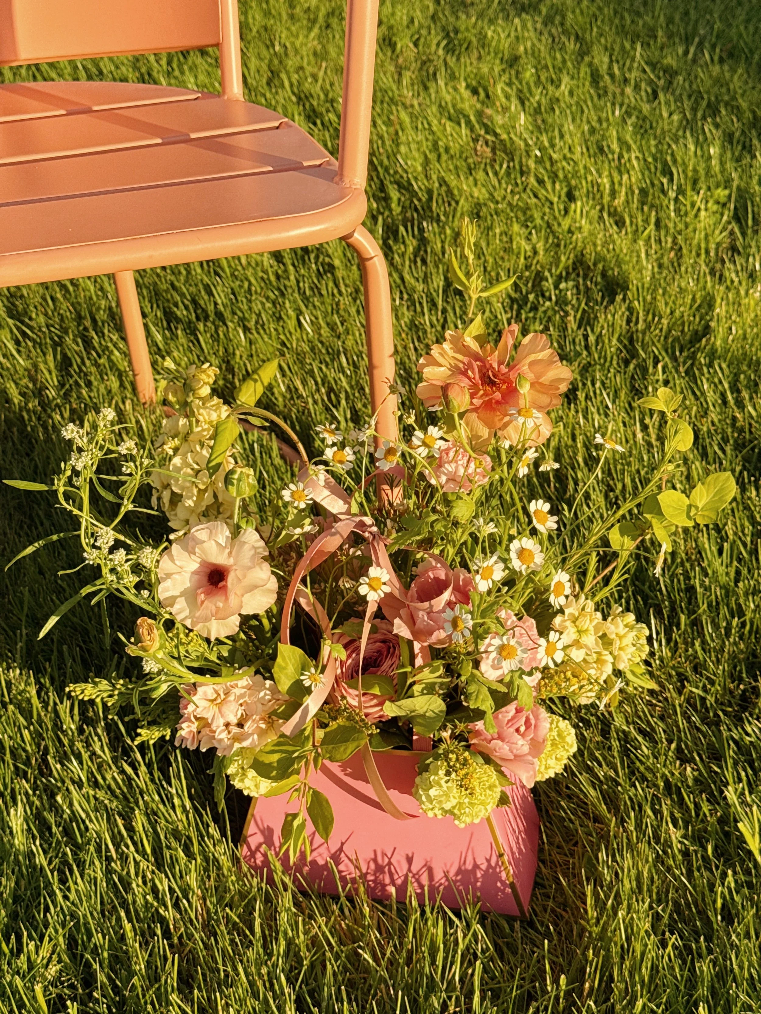 bloom-bag-outdoor-lifestyle-ridgefield-wa.jpg