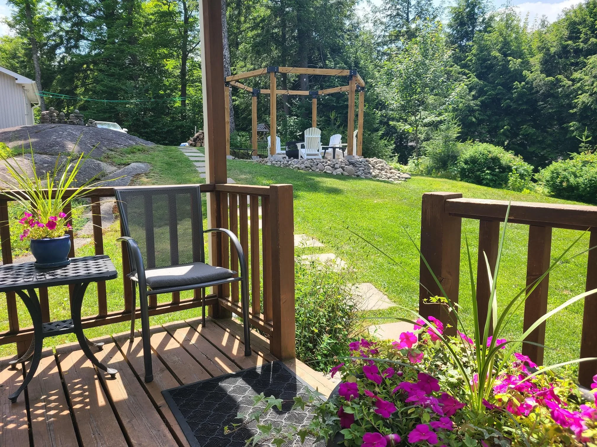H2H Bitter Lake Haliburton Rental Cottage — H2H Cottage Co.