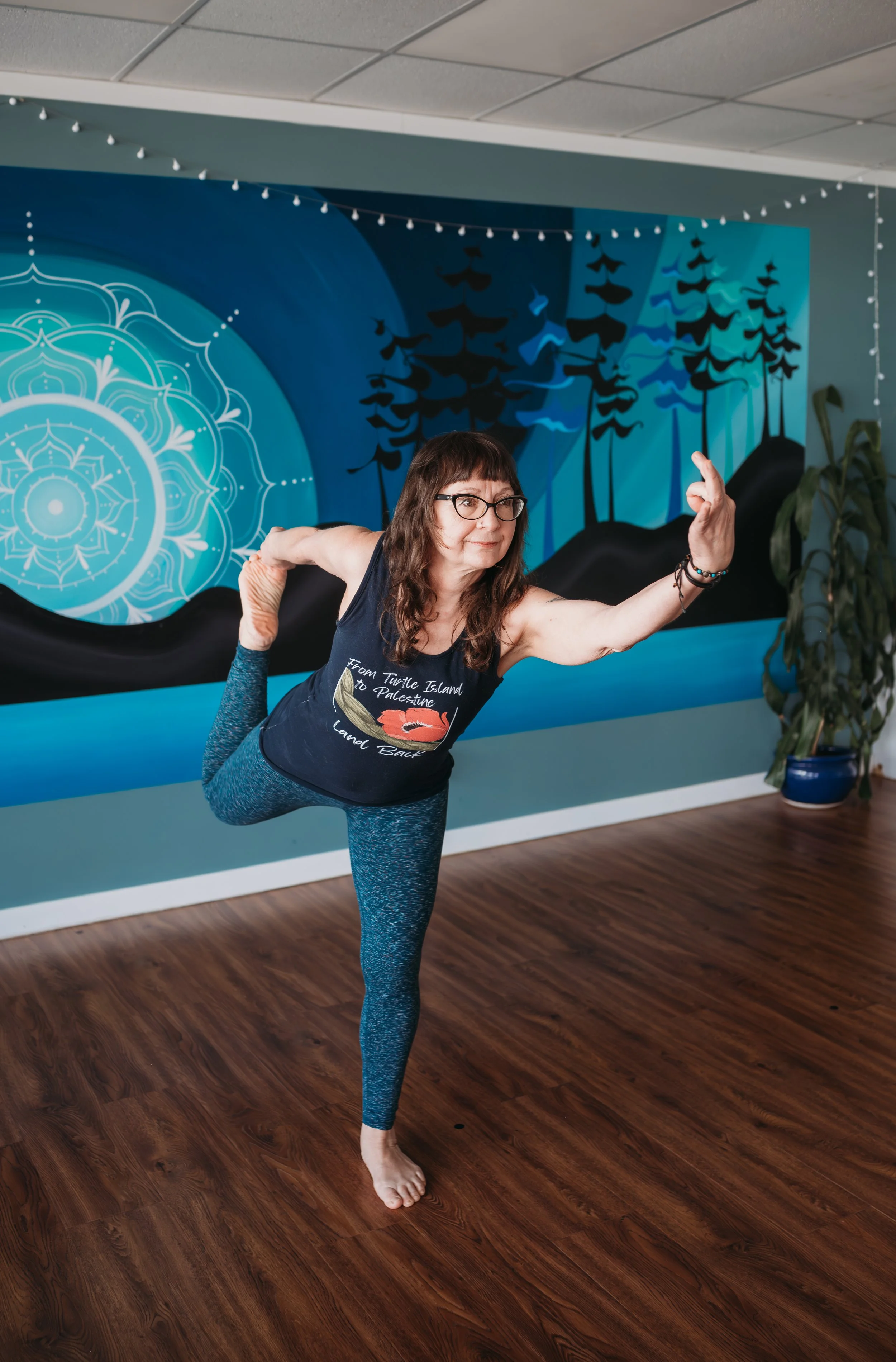 Silvia.
Silvia has been teaching yoga  since 2013 after practicing asanas ( postures)  for over 10 years to overcome the pain from a spinal arthritis in which no other remedy or intervention helped.  This prompted her to become an instructor so she c