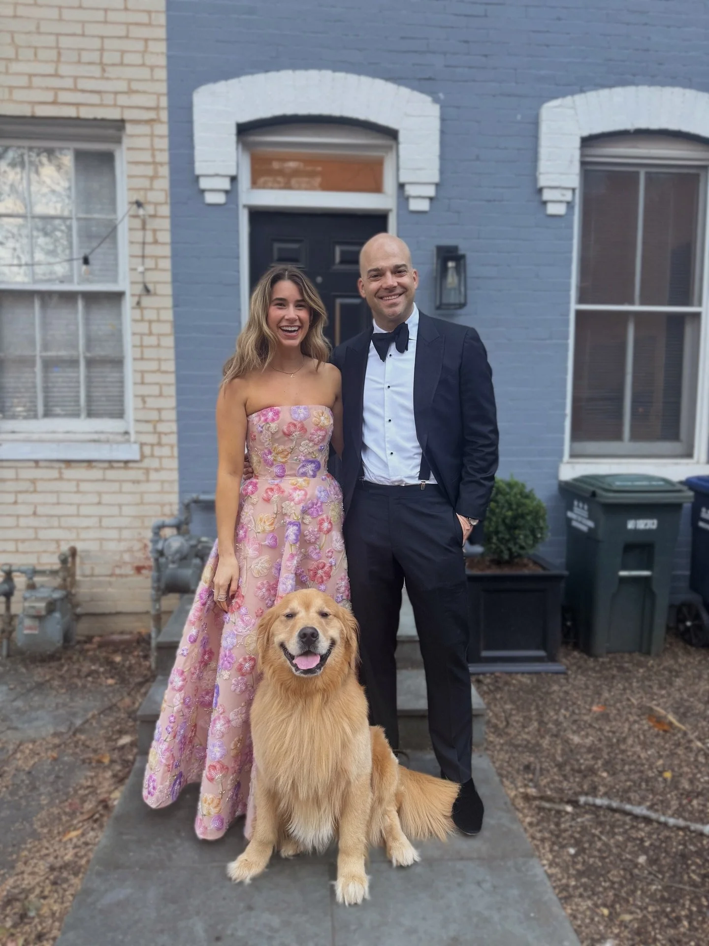 How I styled my @renttherunway picks this month! 

🩷 What I love about renting is not only is it sustainable but it allows you to experiment with different styles and silhouettes. 

💡This experimentation can lead to big lightbulb moments when it co