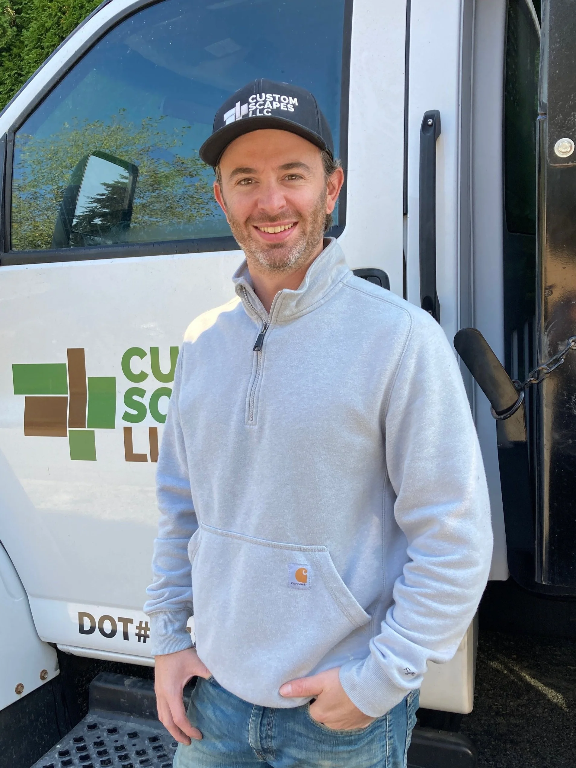 CustomScapes LLC