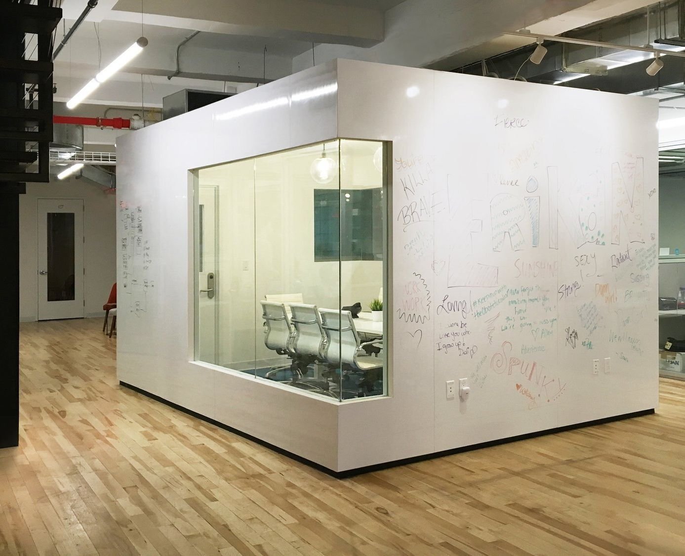 Flashback to the literal translation of &ldquo;thinking outside the box&rdquo;, this minimal and playful design for a meeting room was inspired to help heighten office flexibility and social interaction.  A simple white cube placed into the open floo