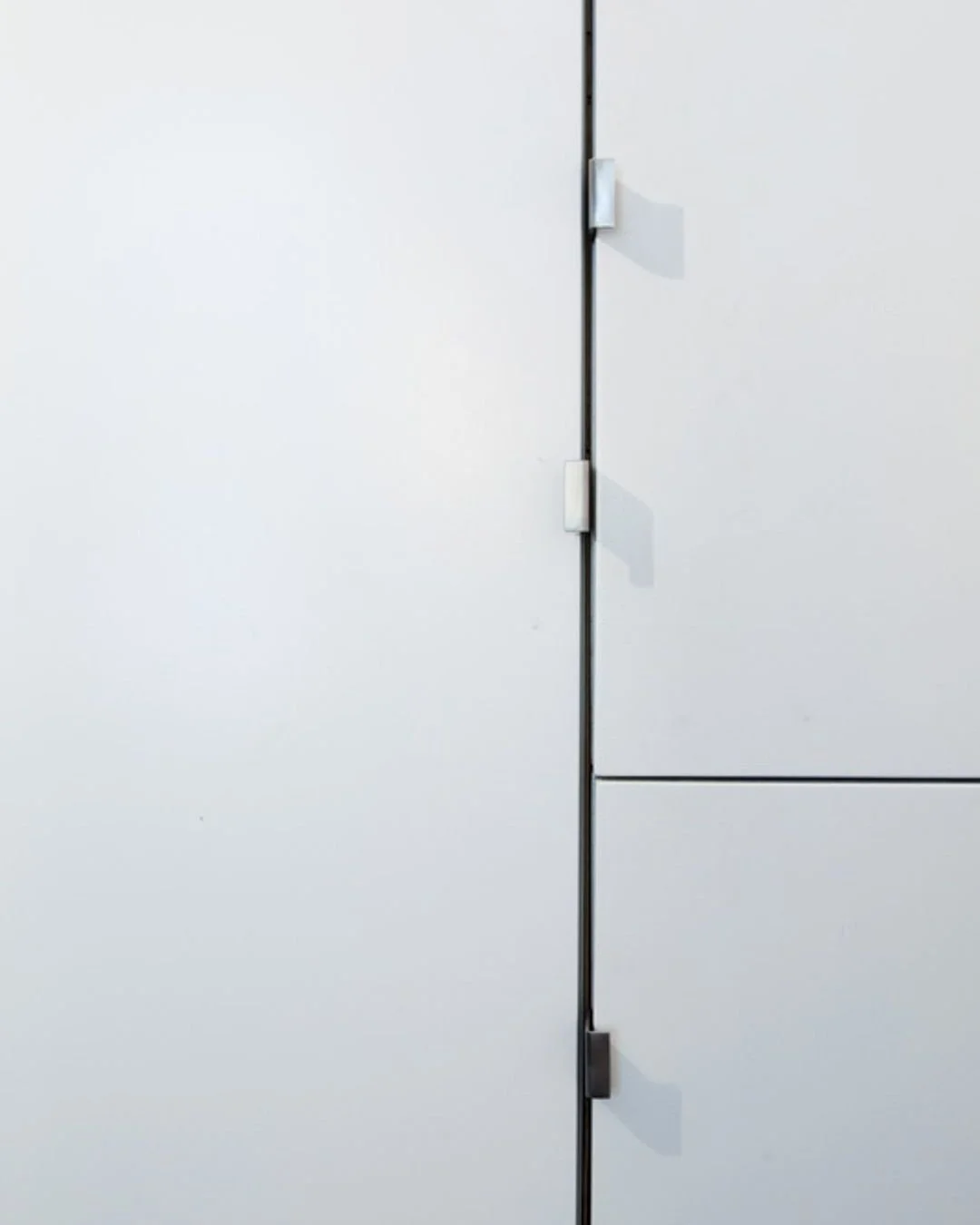 Less is always more. Seamless paneled millwork offers a clean, uninterrupted surface that elevates any space. A subtle and sophisticated move for designs that speak volumes. With minimal lines and distractions, flawless integration is how we like it 