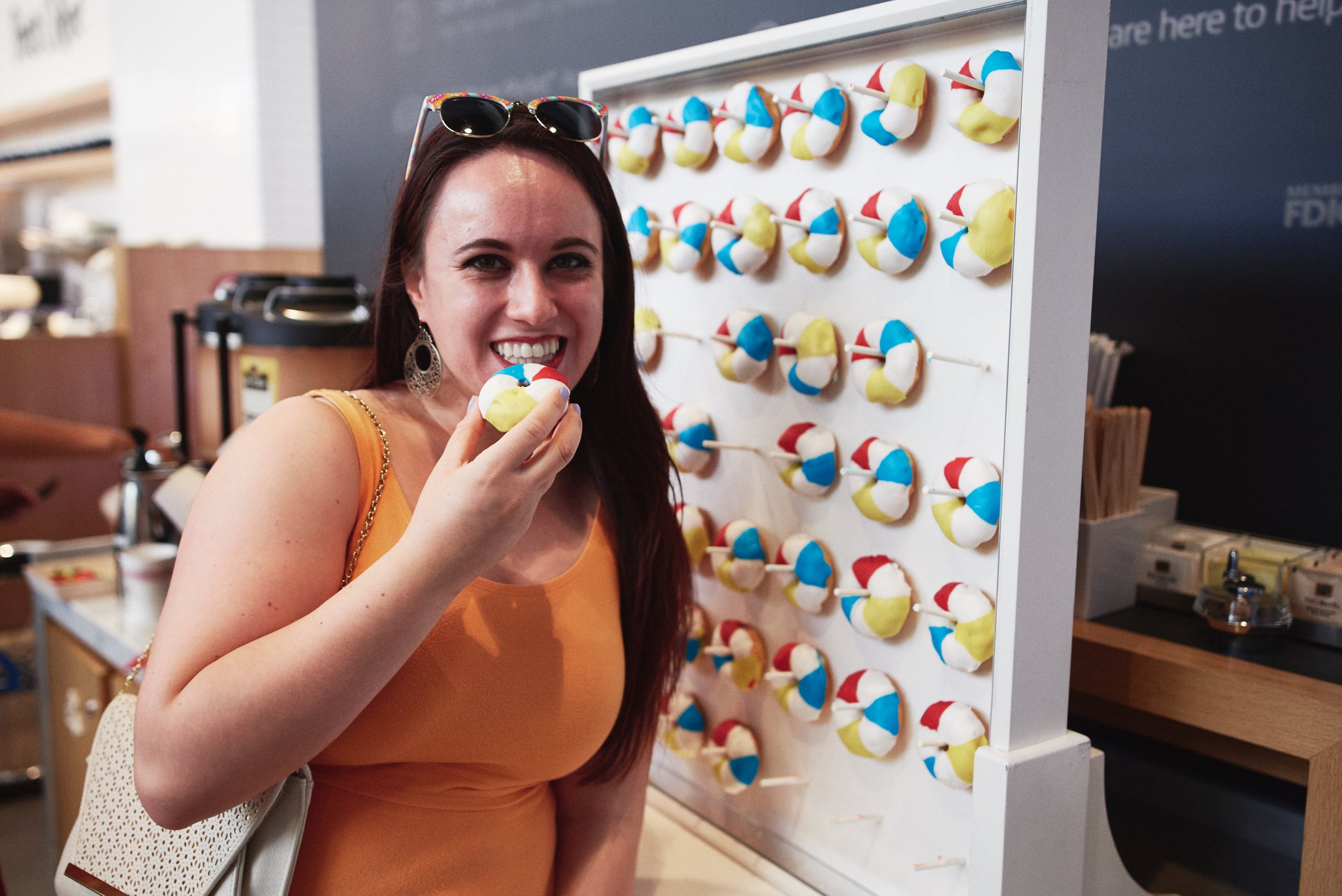 Capital-one-cafe-grand-opening-santa-monica-rosalind-napoli-guest-donuts.jpg