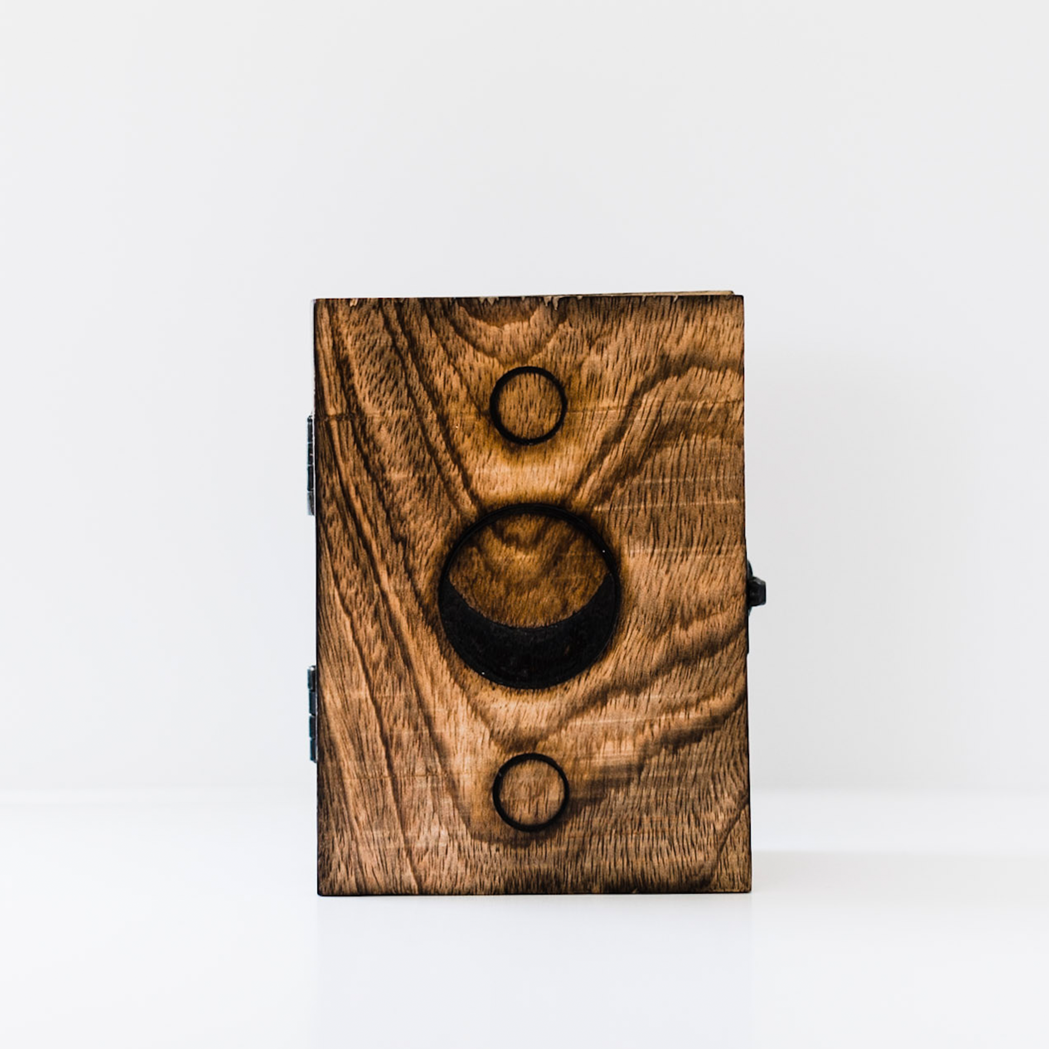 the-moon-deck-box-1.png