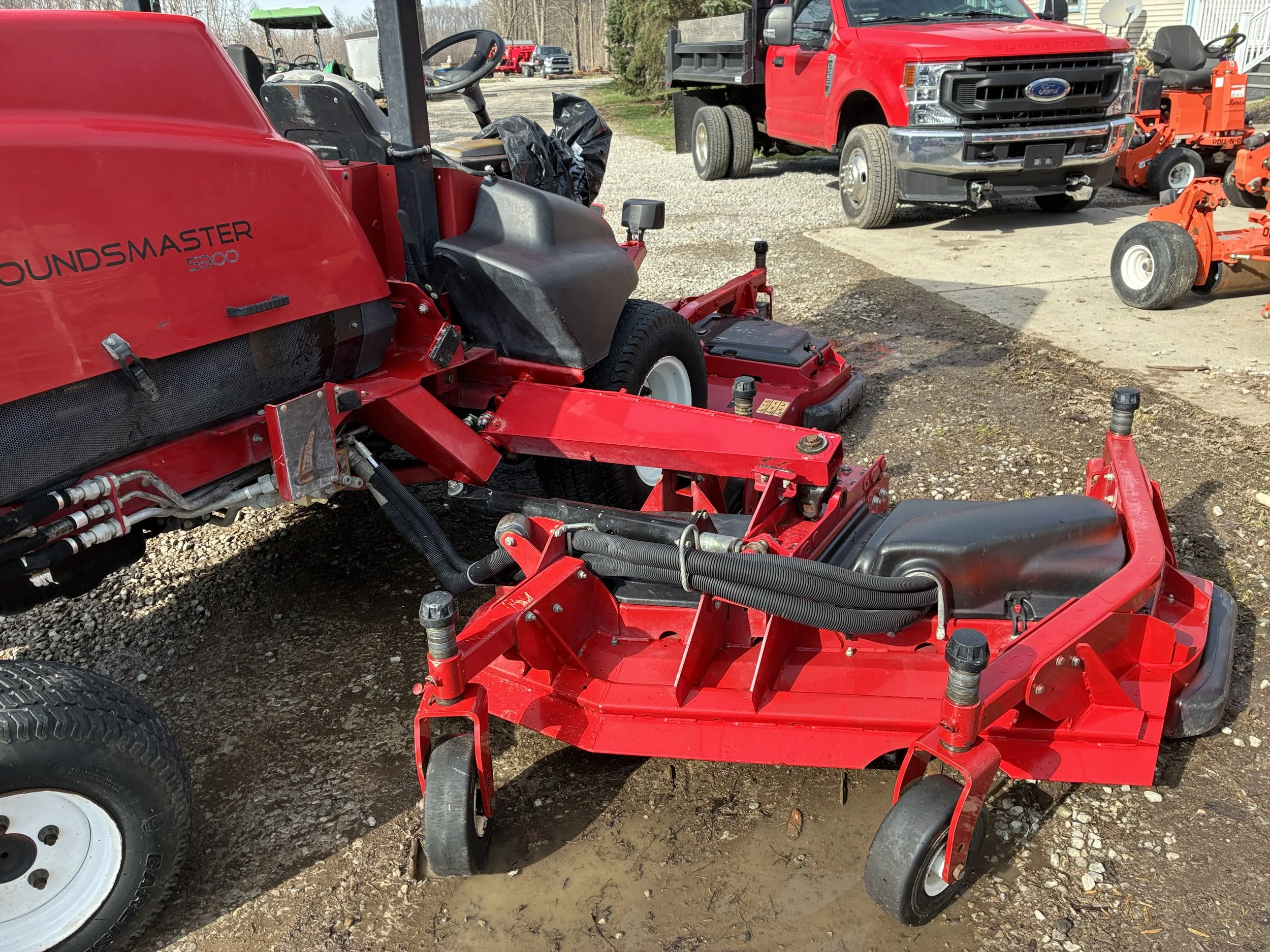 2019 Toro 5900 16 ft rotary mower 4 wd  diesel
