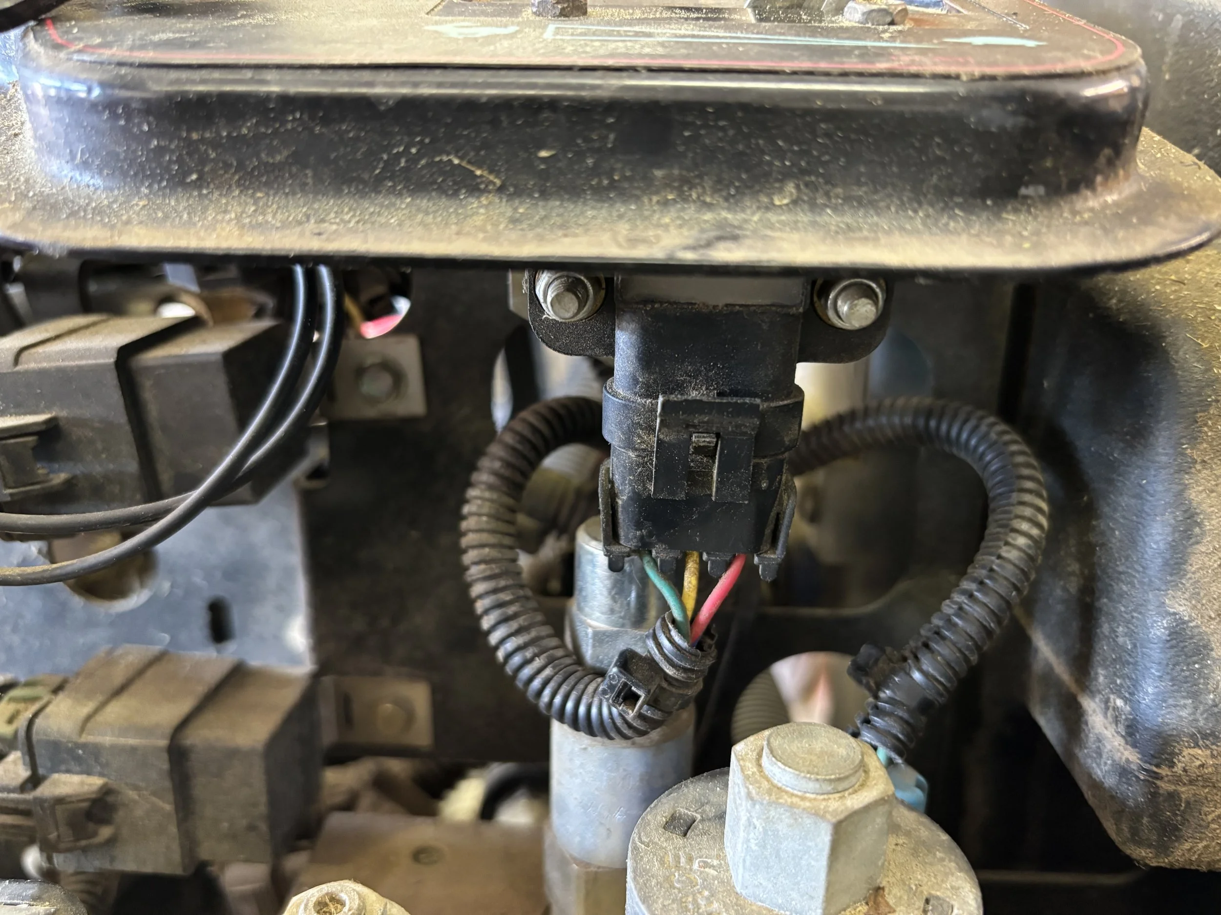 2019 Toro 1750 sprayer with foamers and hose reel with gun