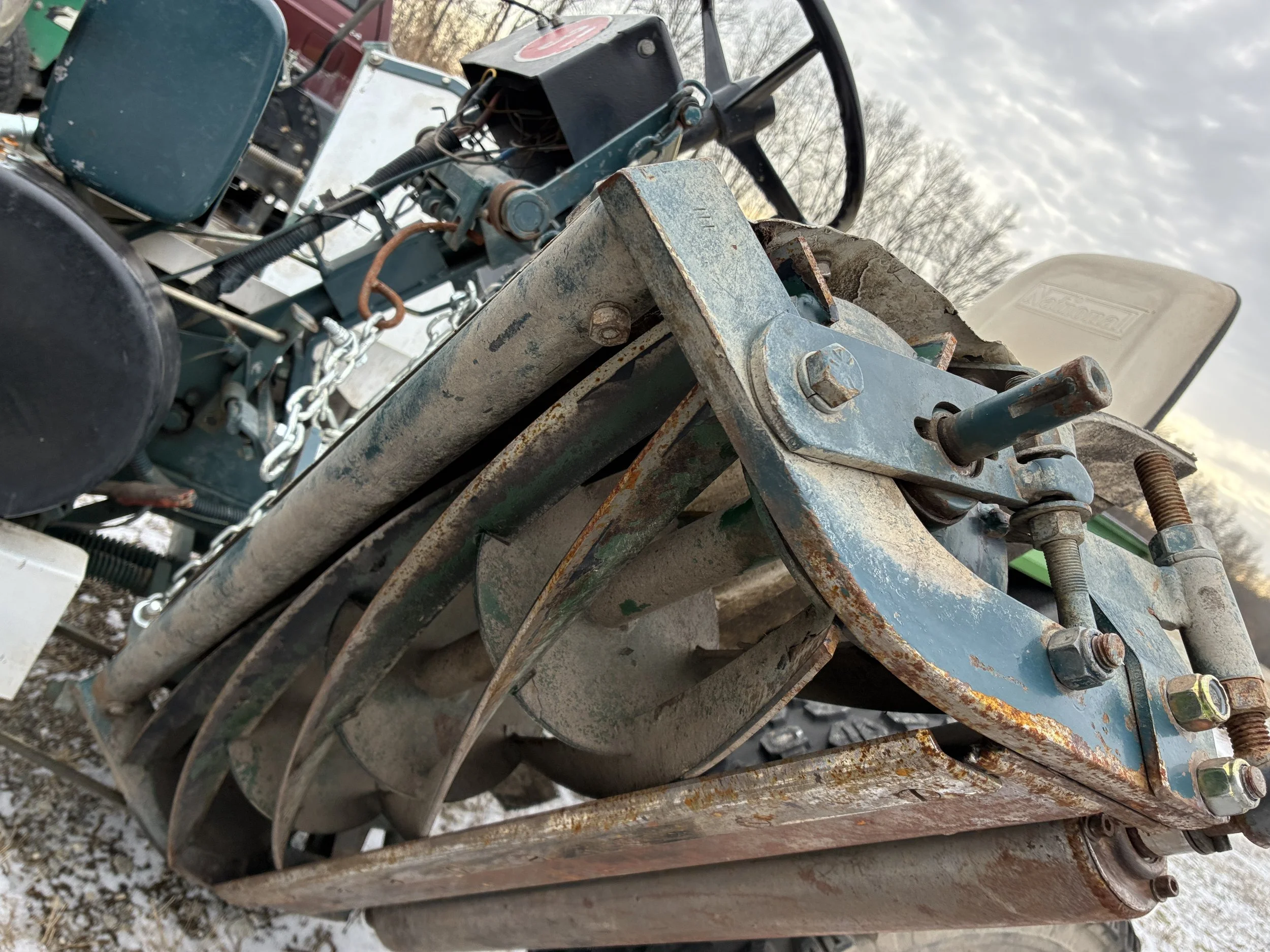 National mower gas powered