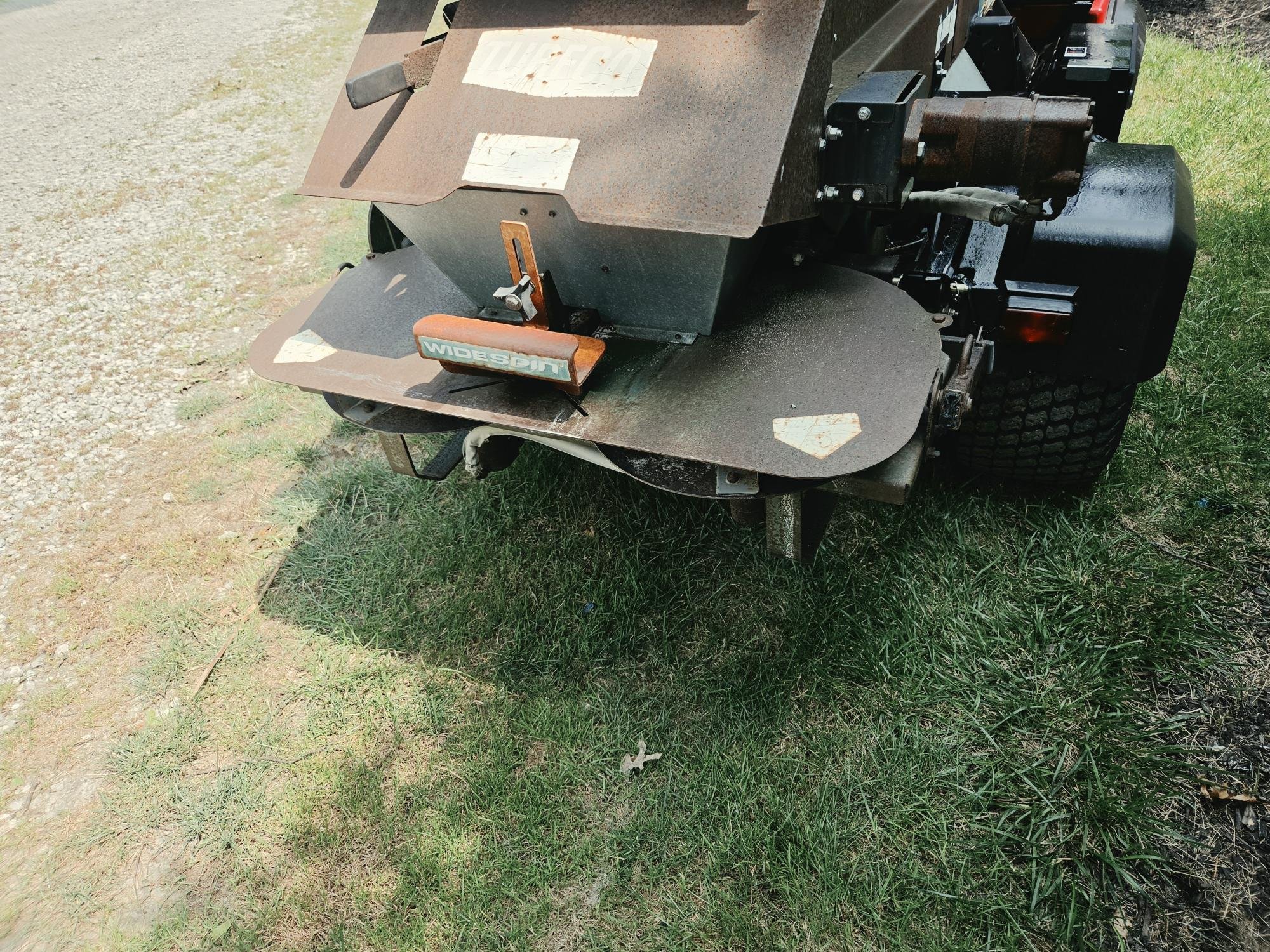 2019 Toro HDX Workman Diesel H-Flow with topdresser