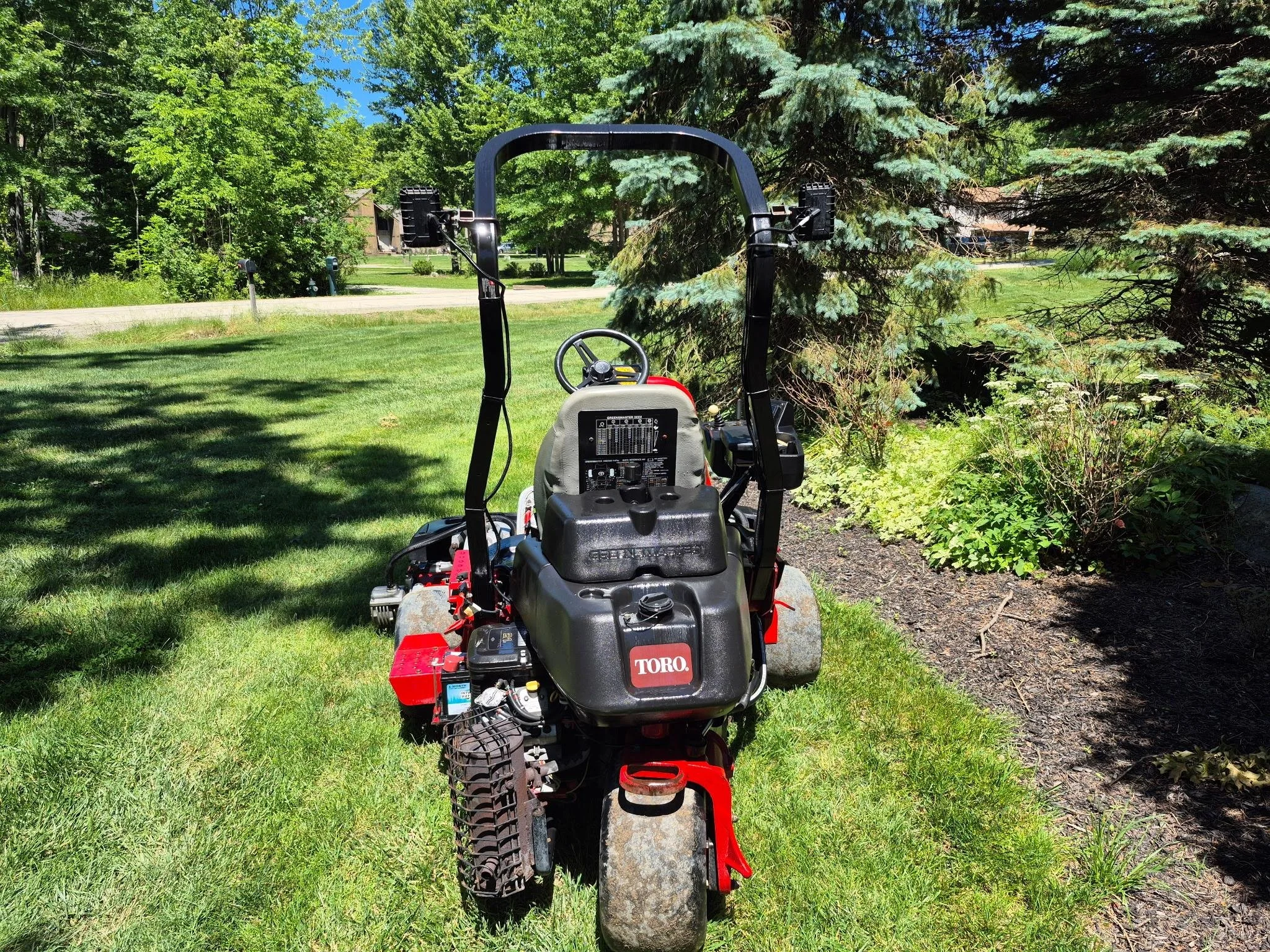 2021 Toro 3320 greensmower