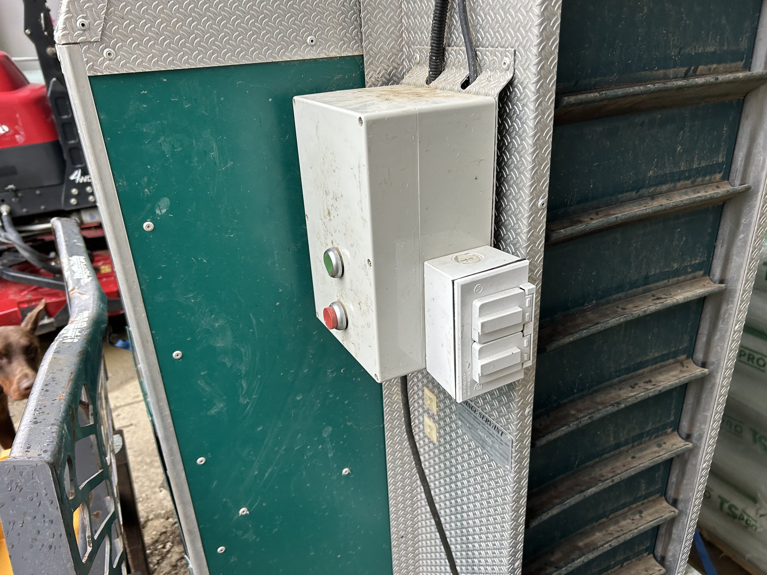 Range servant Ball washer, elevator and dispenser for driving range