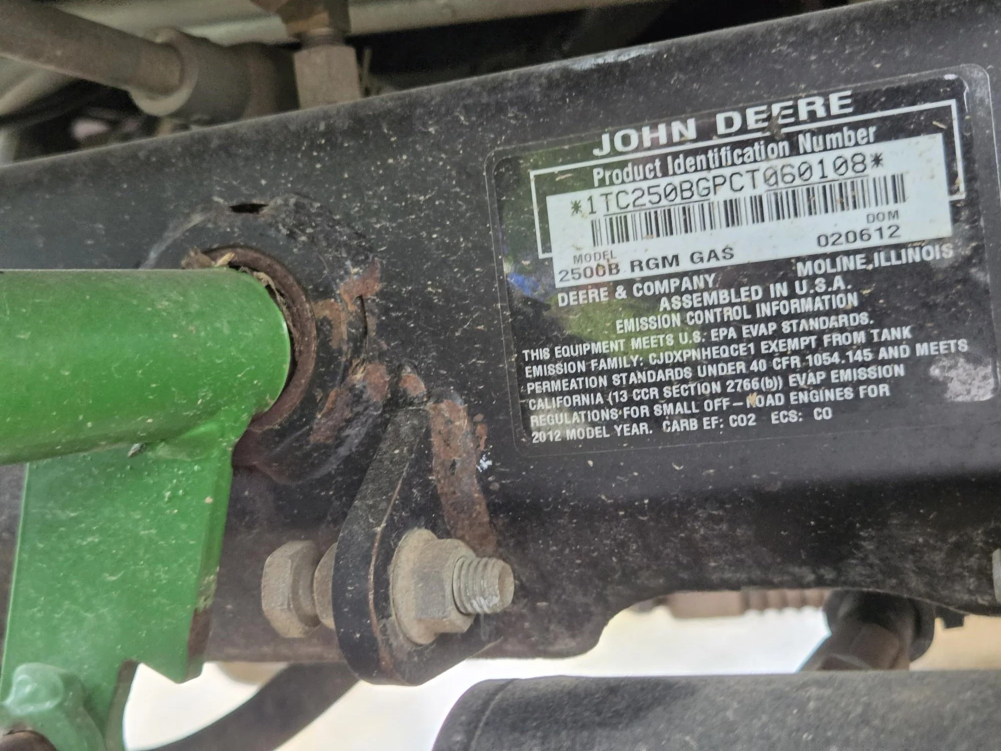2012 John Deere 2500B 3 wheel drive greensmower