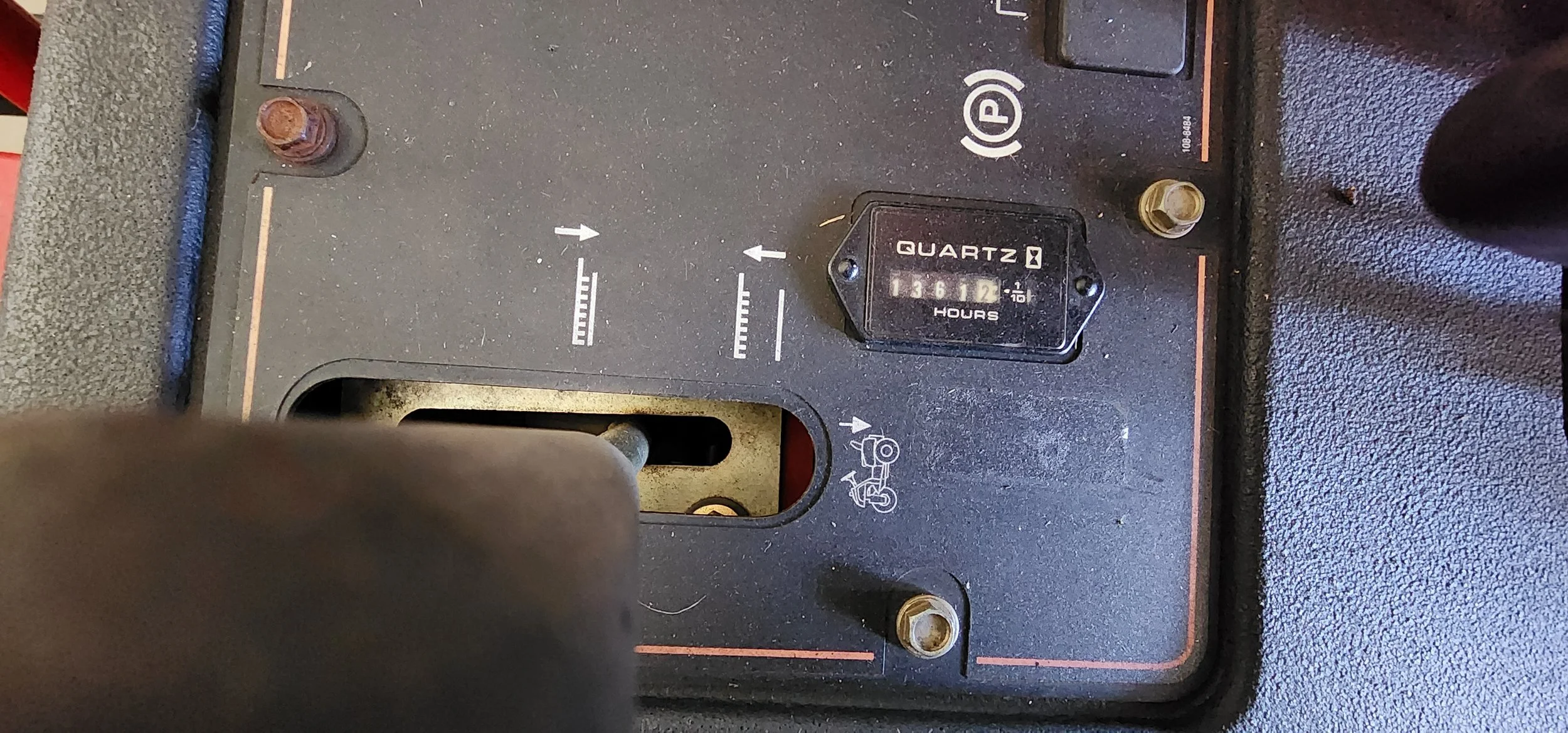 2016 Toro 3040 sandpro with plow  with midrakes and new rear rake