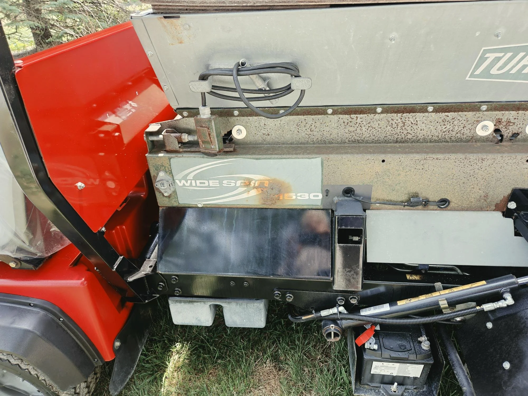 2019 Toro HDX Workman Diesel H-Flow with topdresser