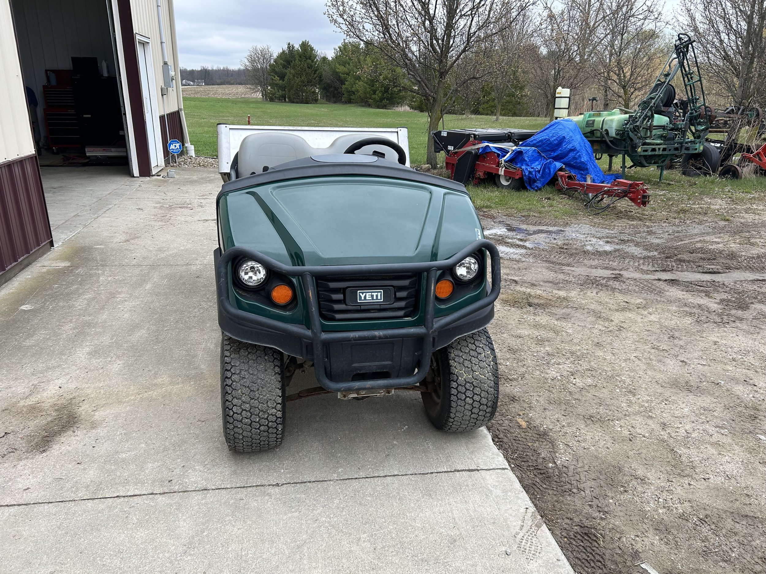 2021 Clubcar carryall 550 with electric dump