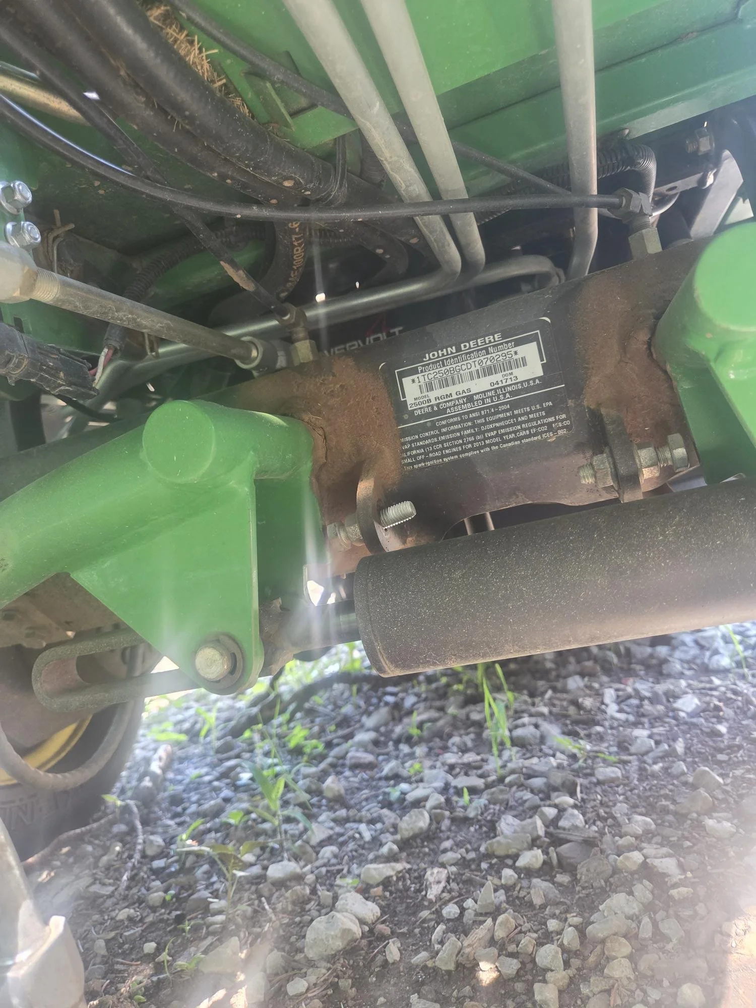 2013 John Deere gas powered 2500B 3 wheel drive