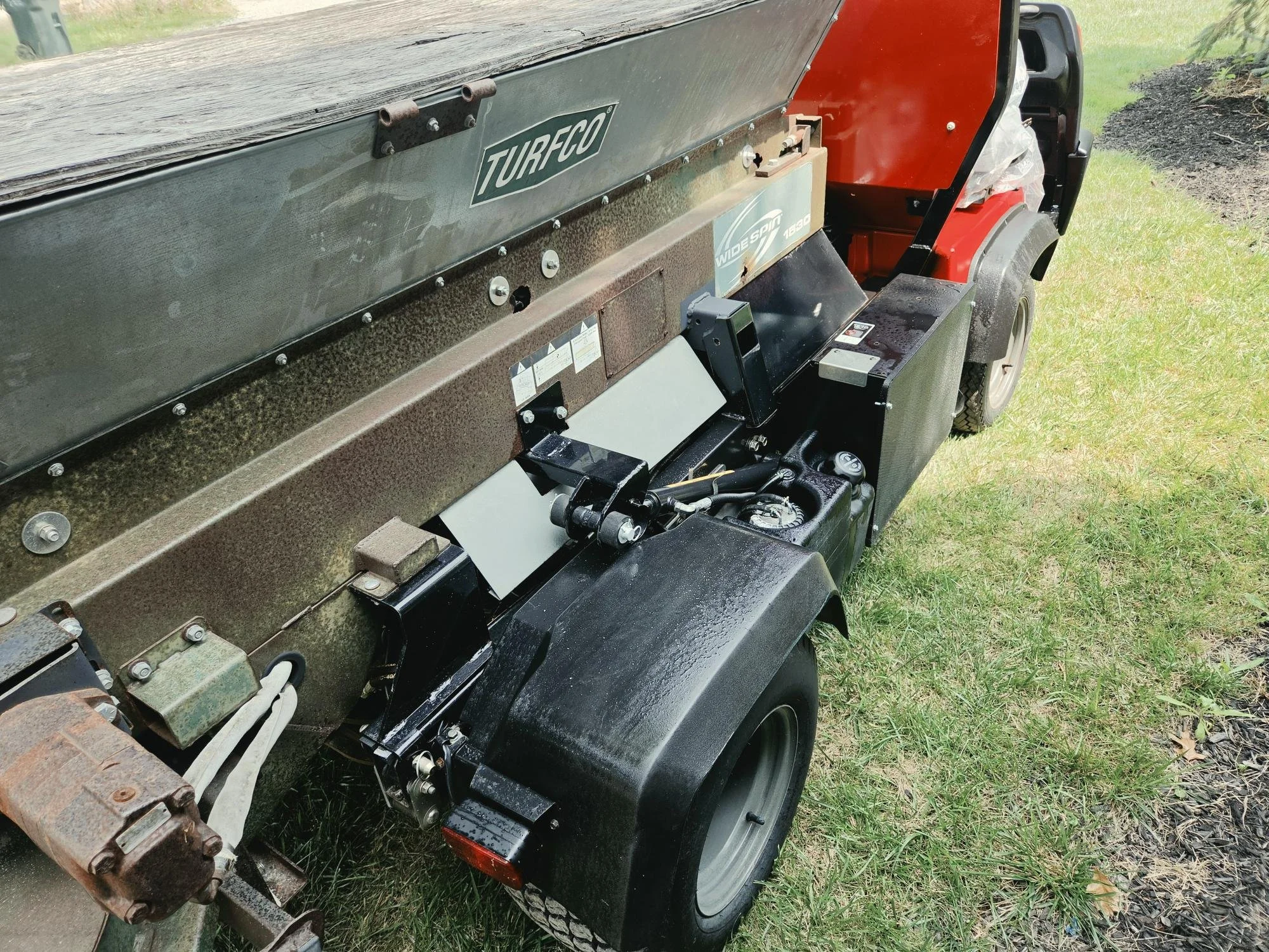 2019 Toro HDX Workman Diesel H-Flow with topdresser