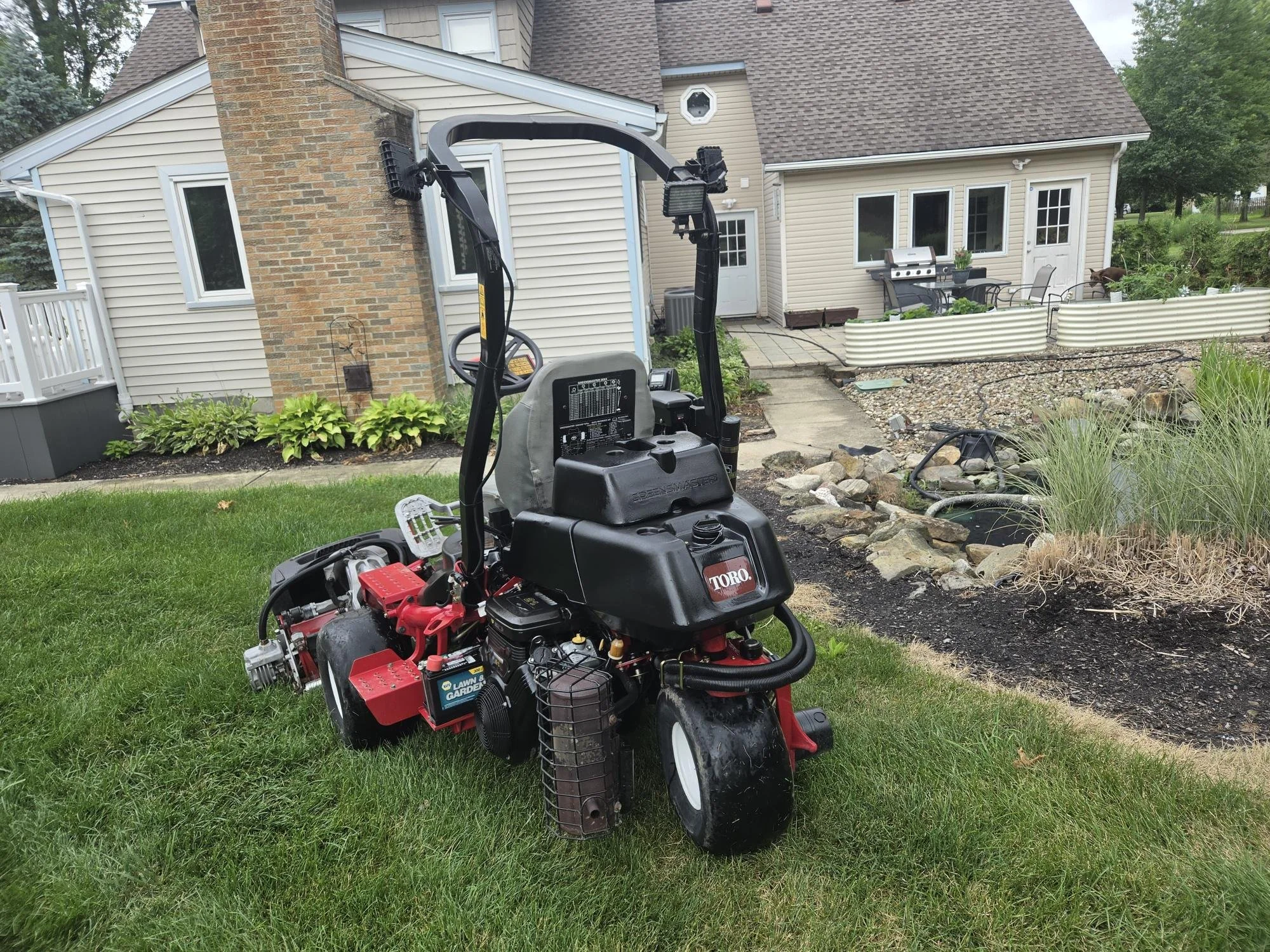2020 Toro 3320 greensmower 3 wheel drive