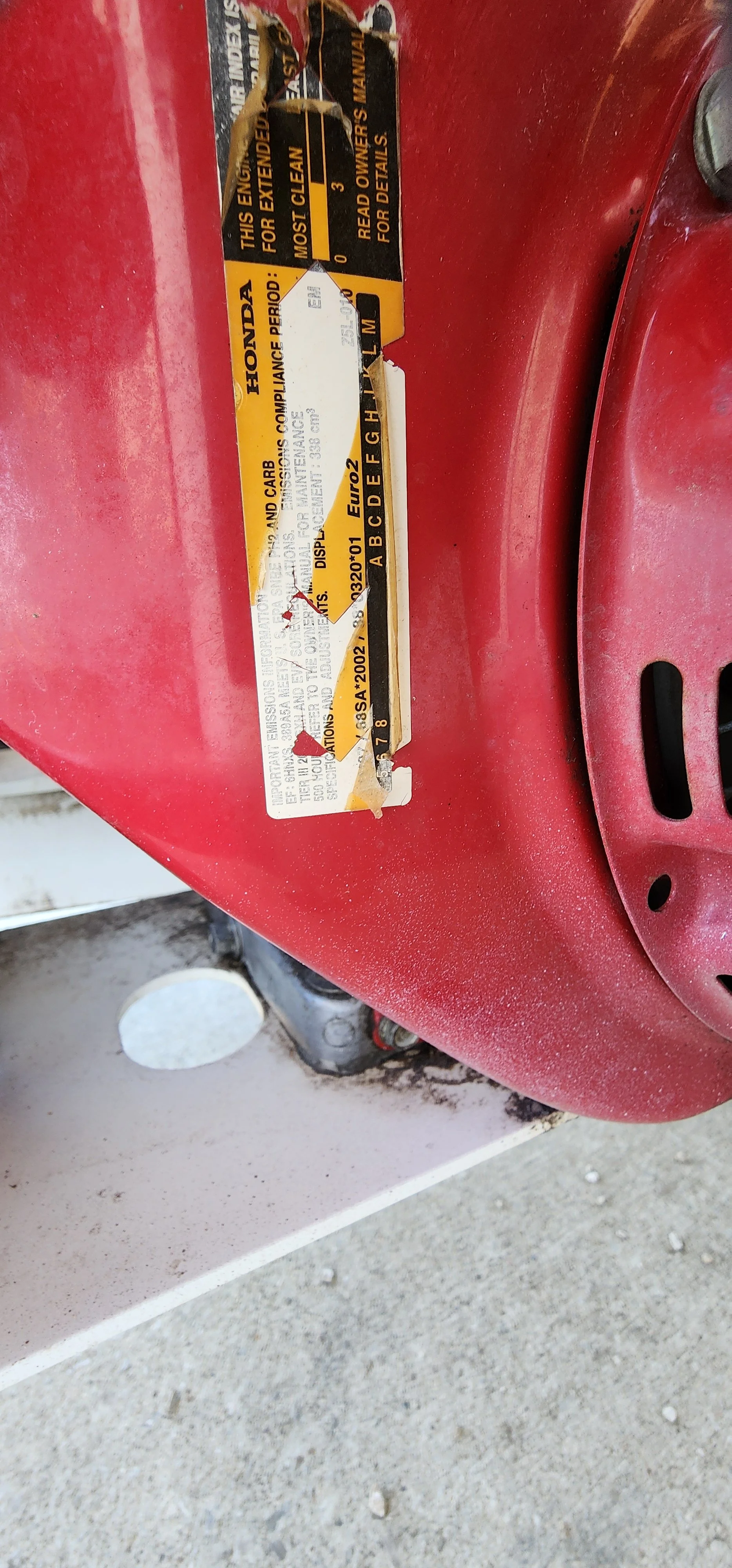 2009 Dakota 410 topdresser