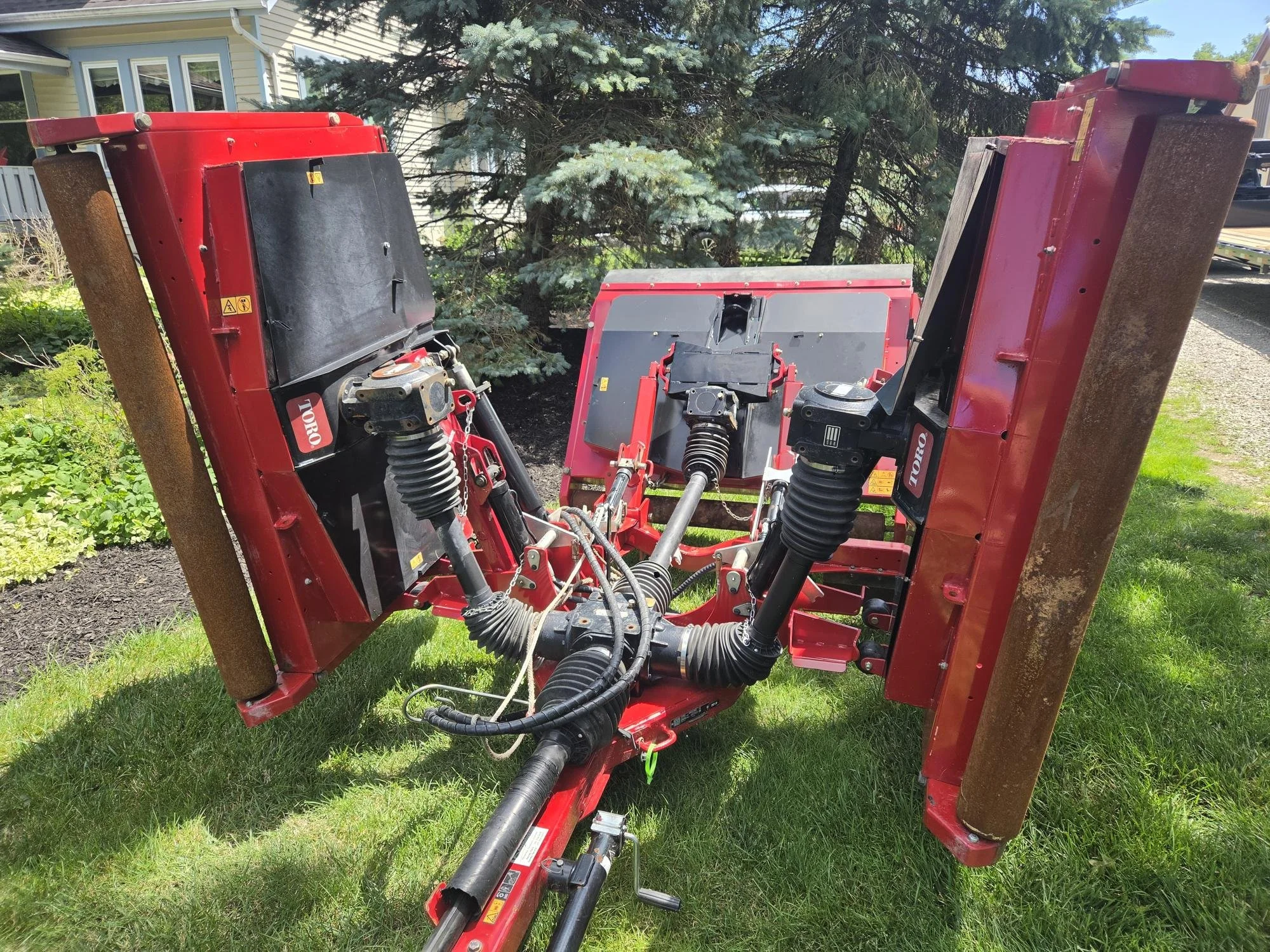 2019 Toro groundsmaster 3 deck finish mower model 1200