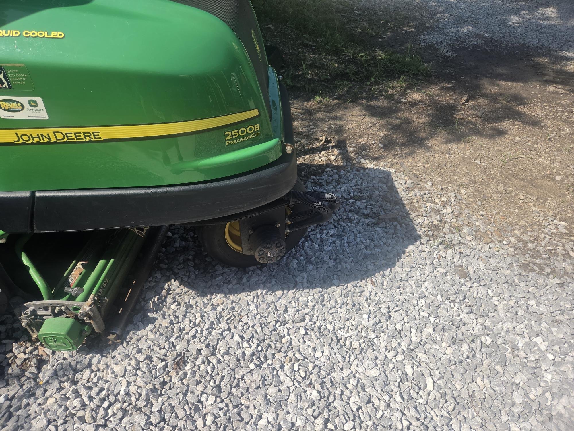 2013 John Deere gas powered 2500B 3 wheel drive