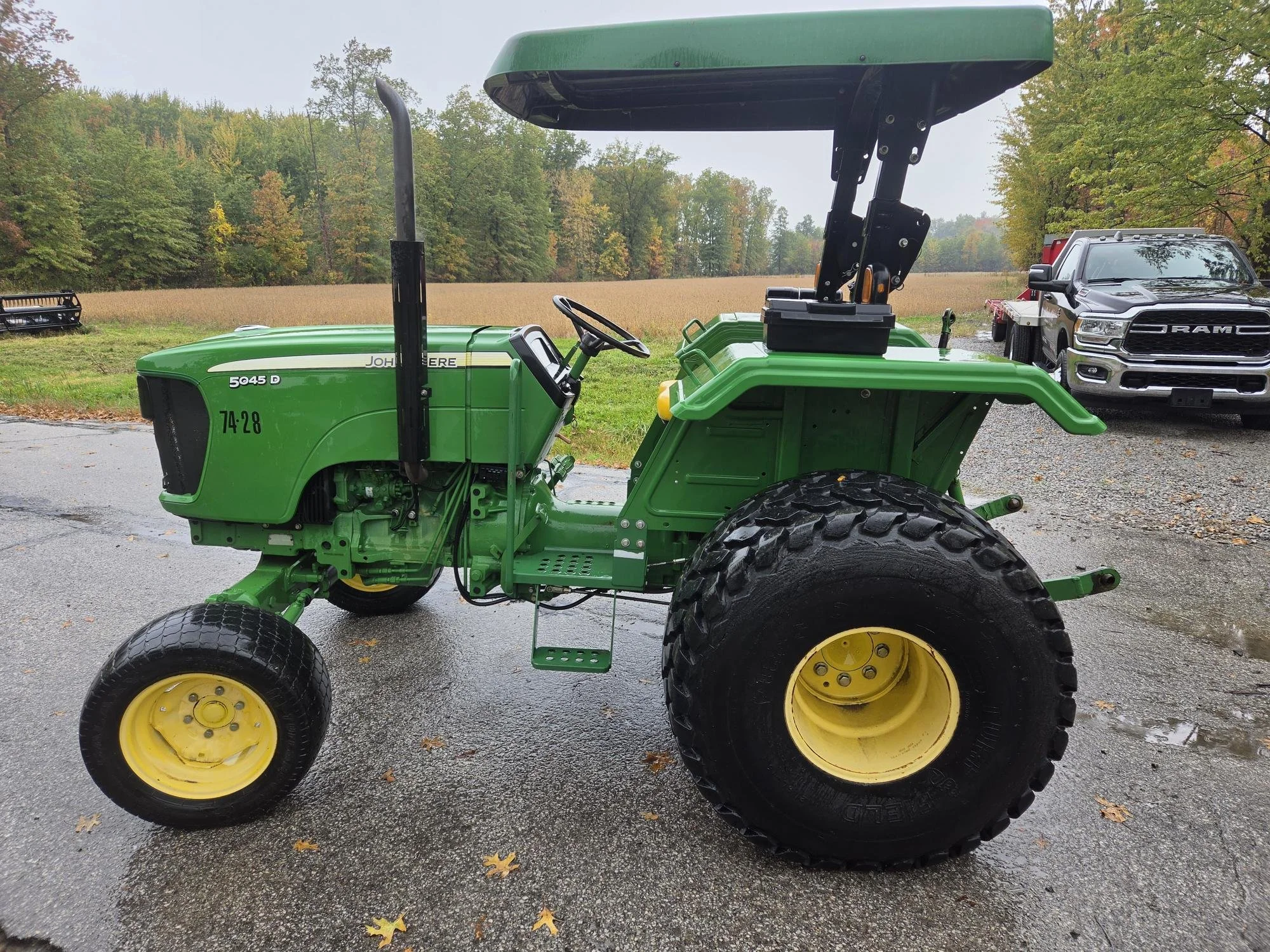 2014 John Deere 5045 D
