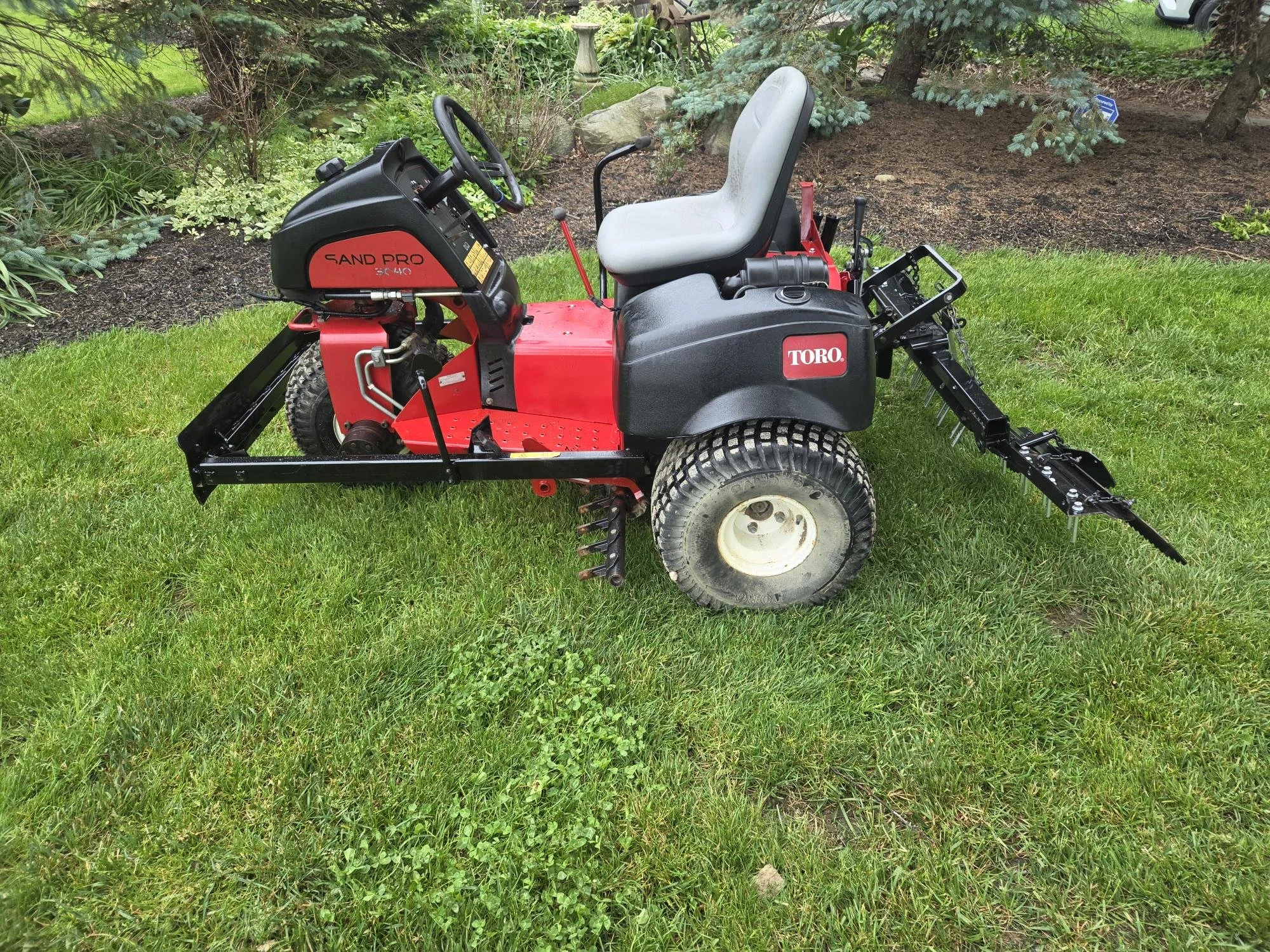 2010  Toro 3040 new engine plow mid and rear rakes