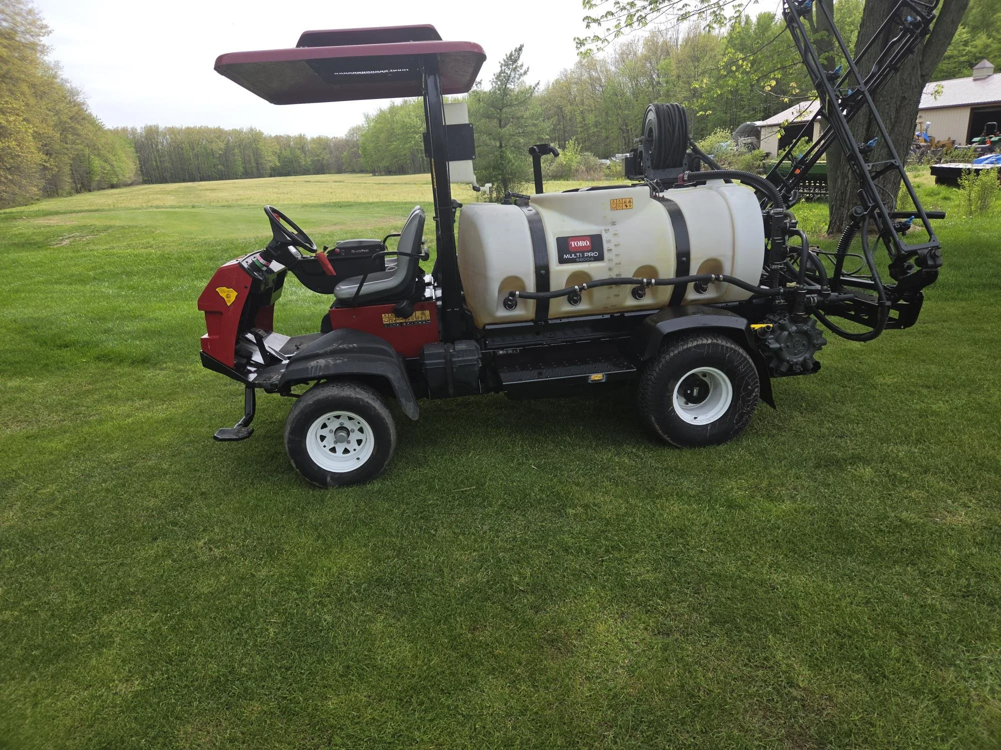 2022 Toro 300 gallon sprayer model 5800