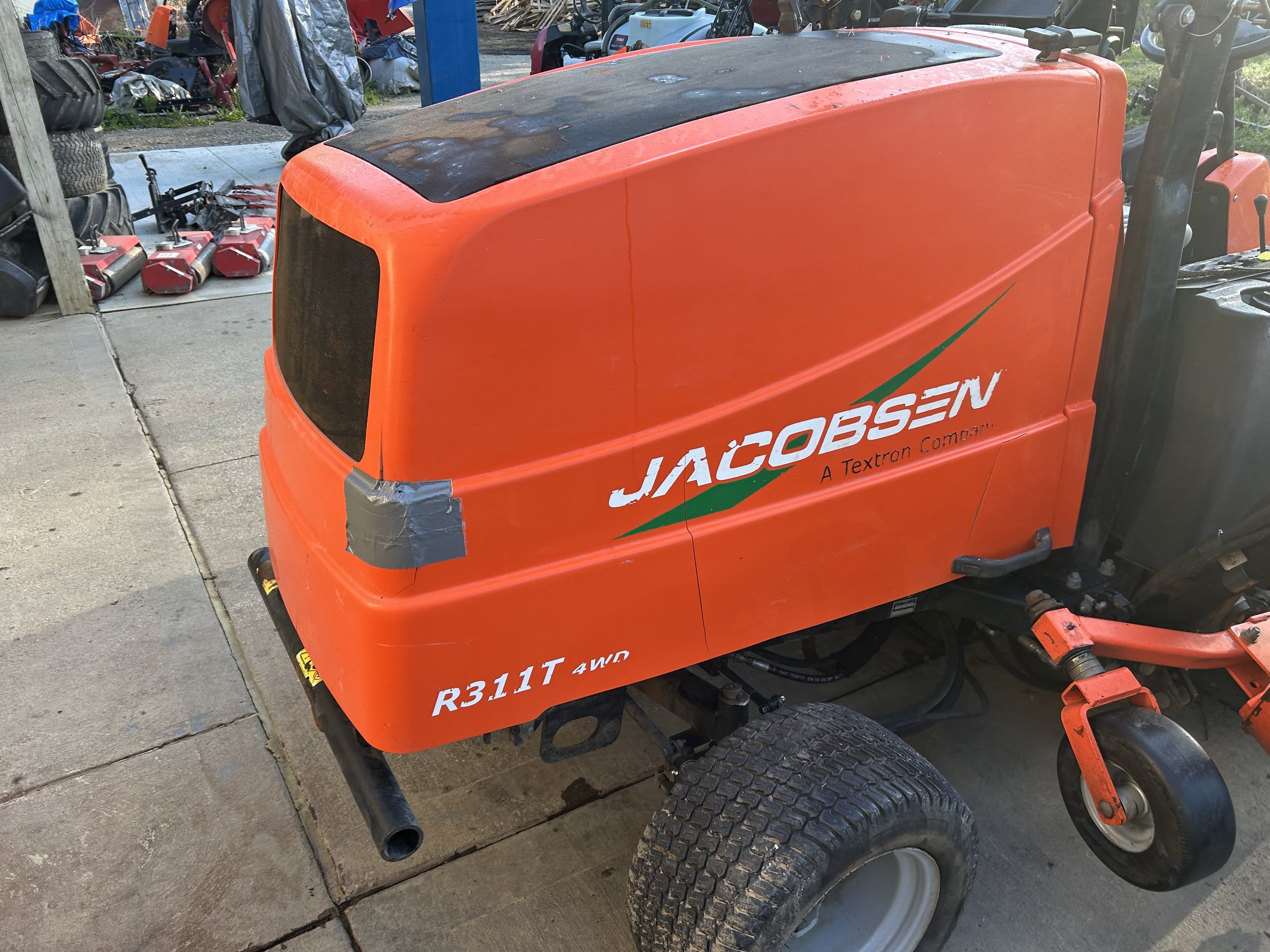 2015 Jacobsen wide area mower R311T