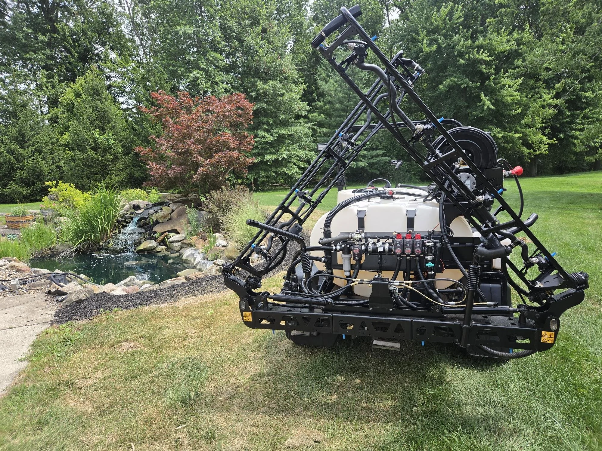 2018 Toro 5800 sprayer 300 gallon