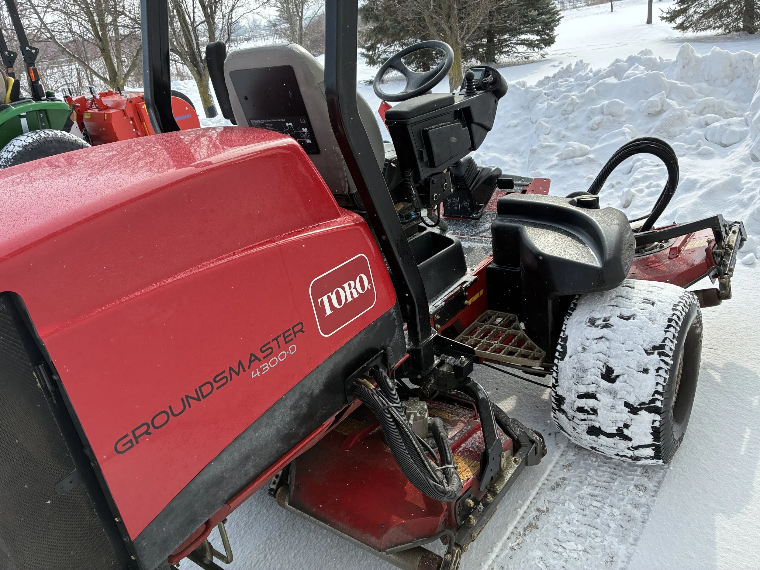 2020 Toro  4300 groundsmaster 4 wd  rotary mower