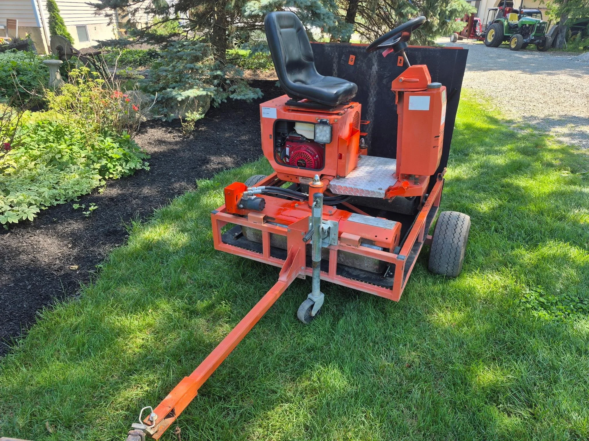 2019 Salsco Greens roller HPII new engine