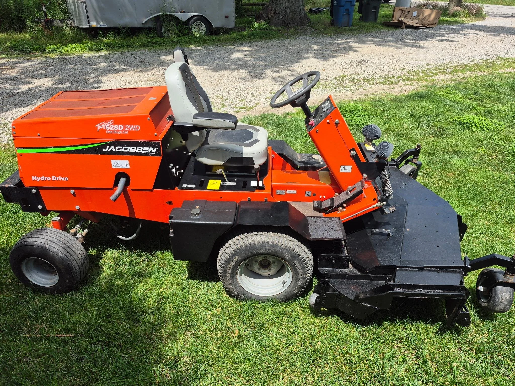 2010 Jacobsen Turfcat 628D outfront mower