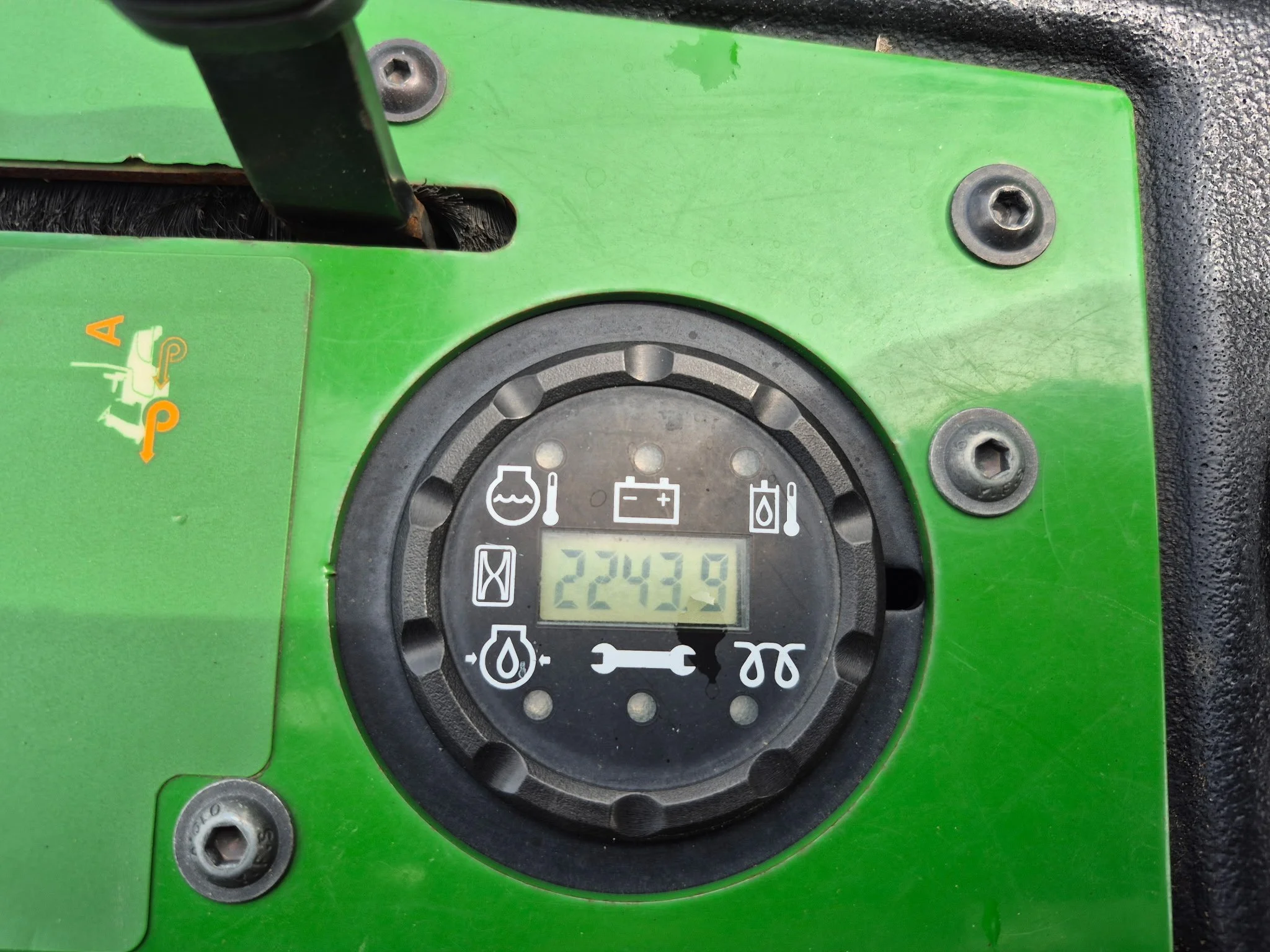2016 John Deere 1550 72 inch rotary  4 wd