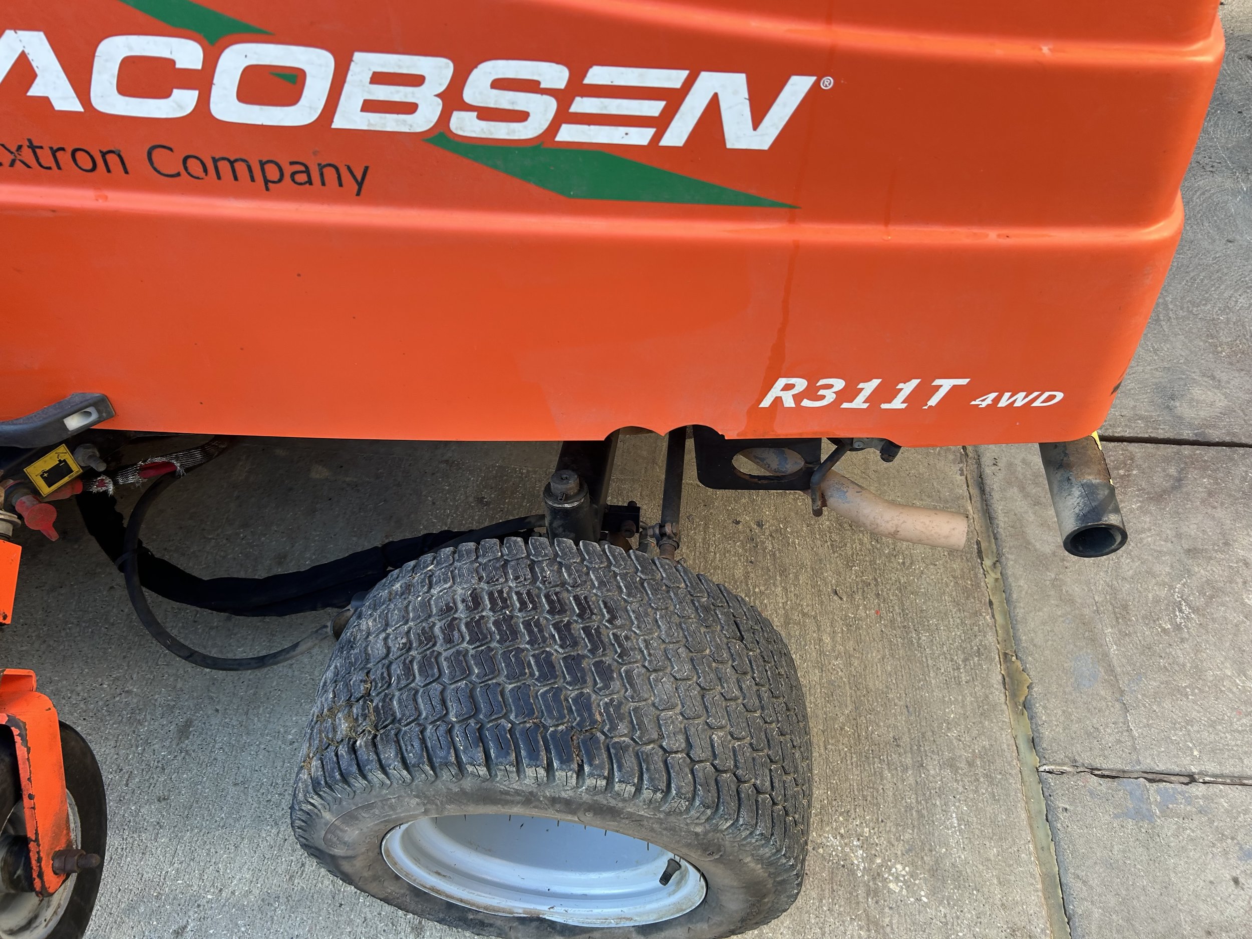 2015 Jacobsen wide area mower R311T