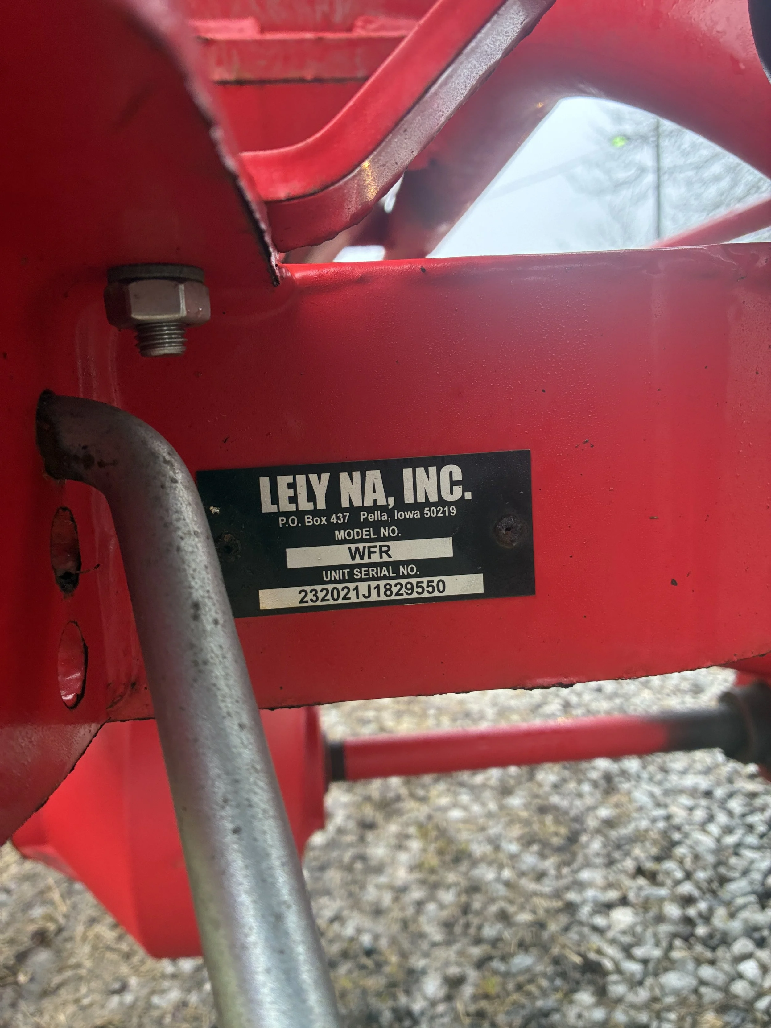 Towable ground driven  Lely spreader WFR