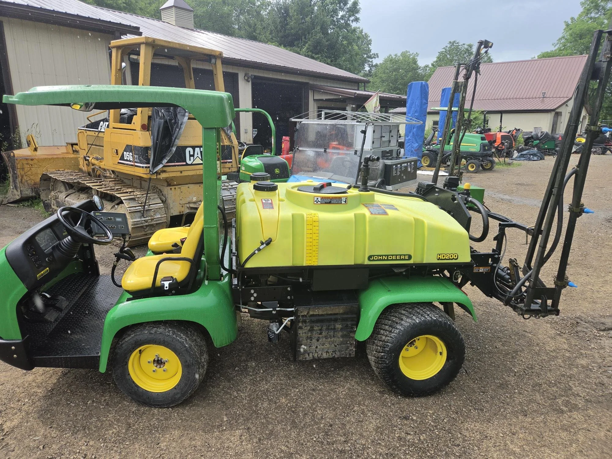 2019 John Deere 2020A  with a HD200 sprayer