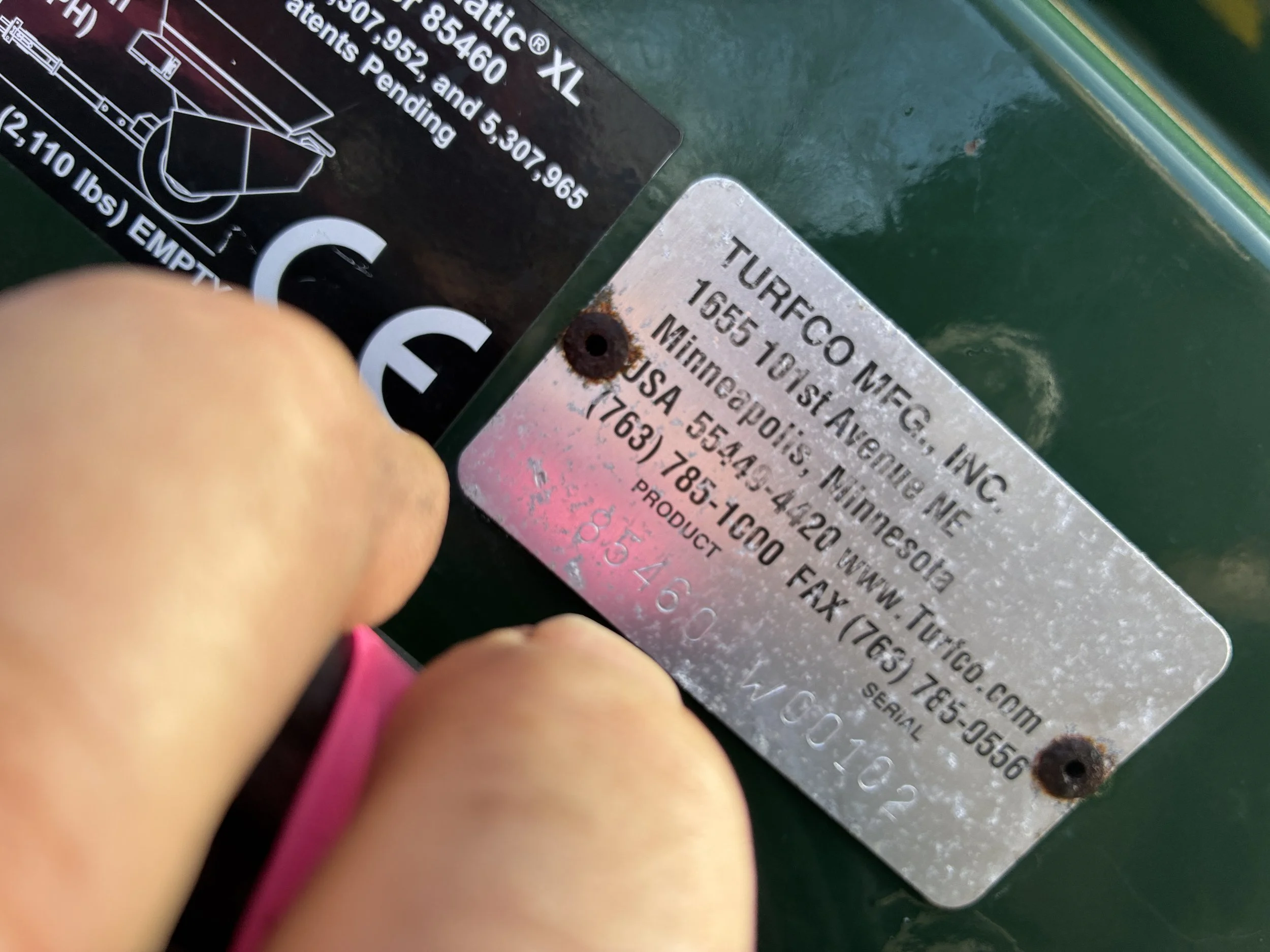 Turfco metermatic XL tow behind topdresser