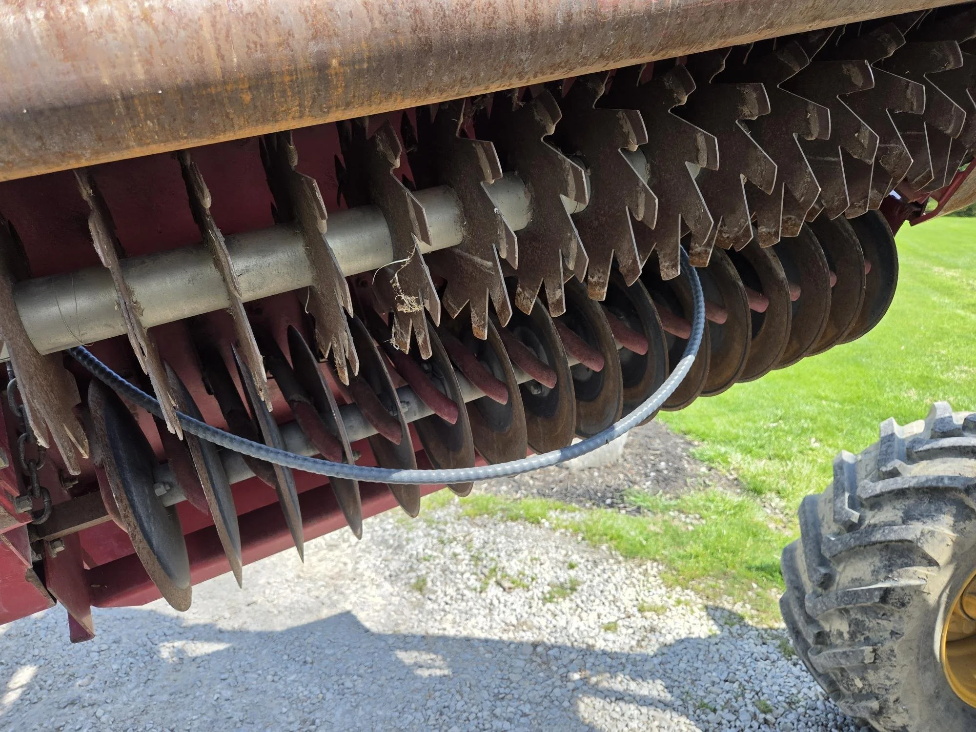 Toro aerothatch and seeder  83/93