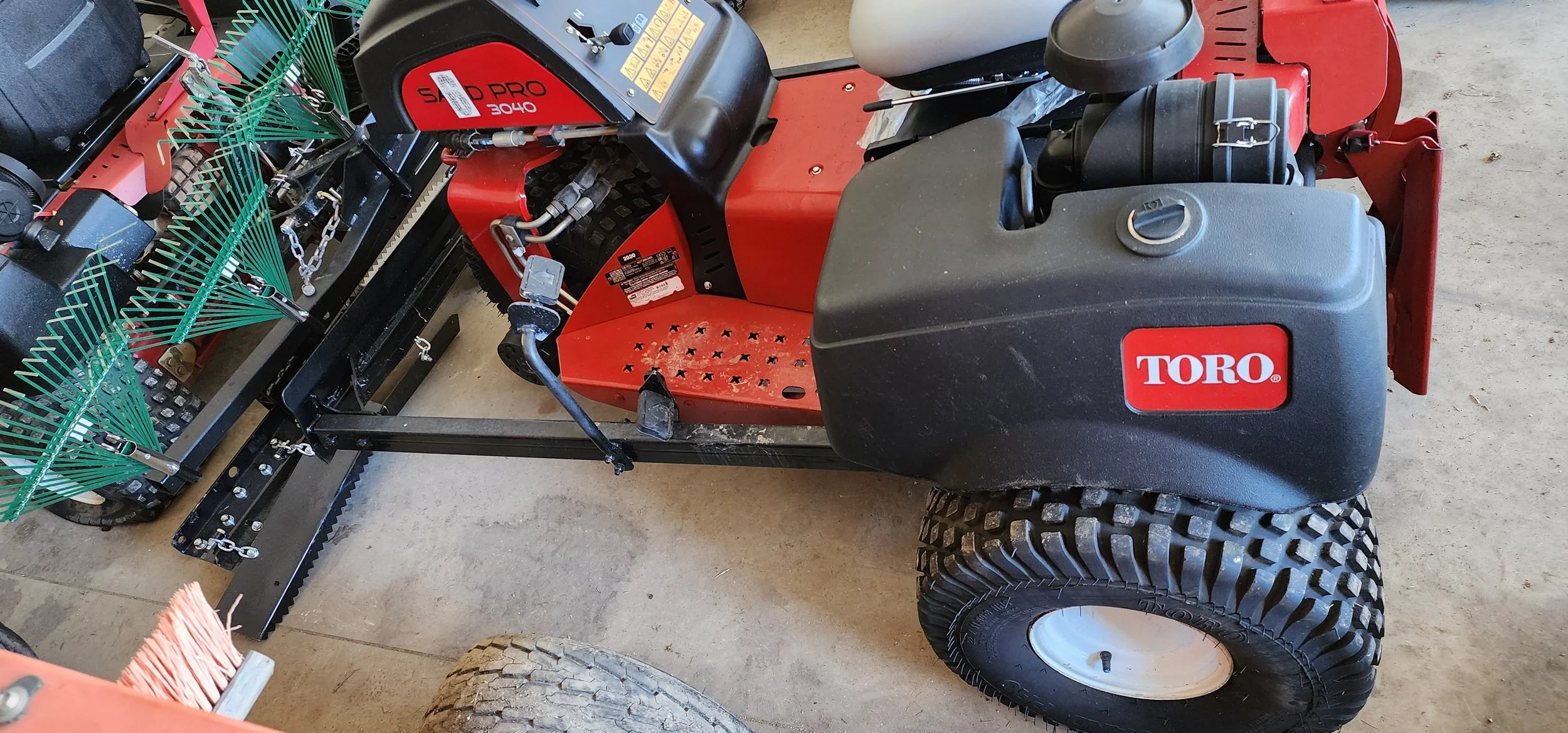 2020 Toro 3040 sandpro w/blade and rear rake (not shown ) 3 wheel drive