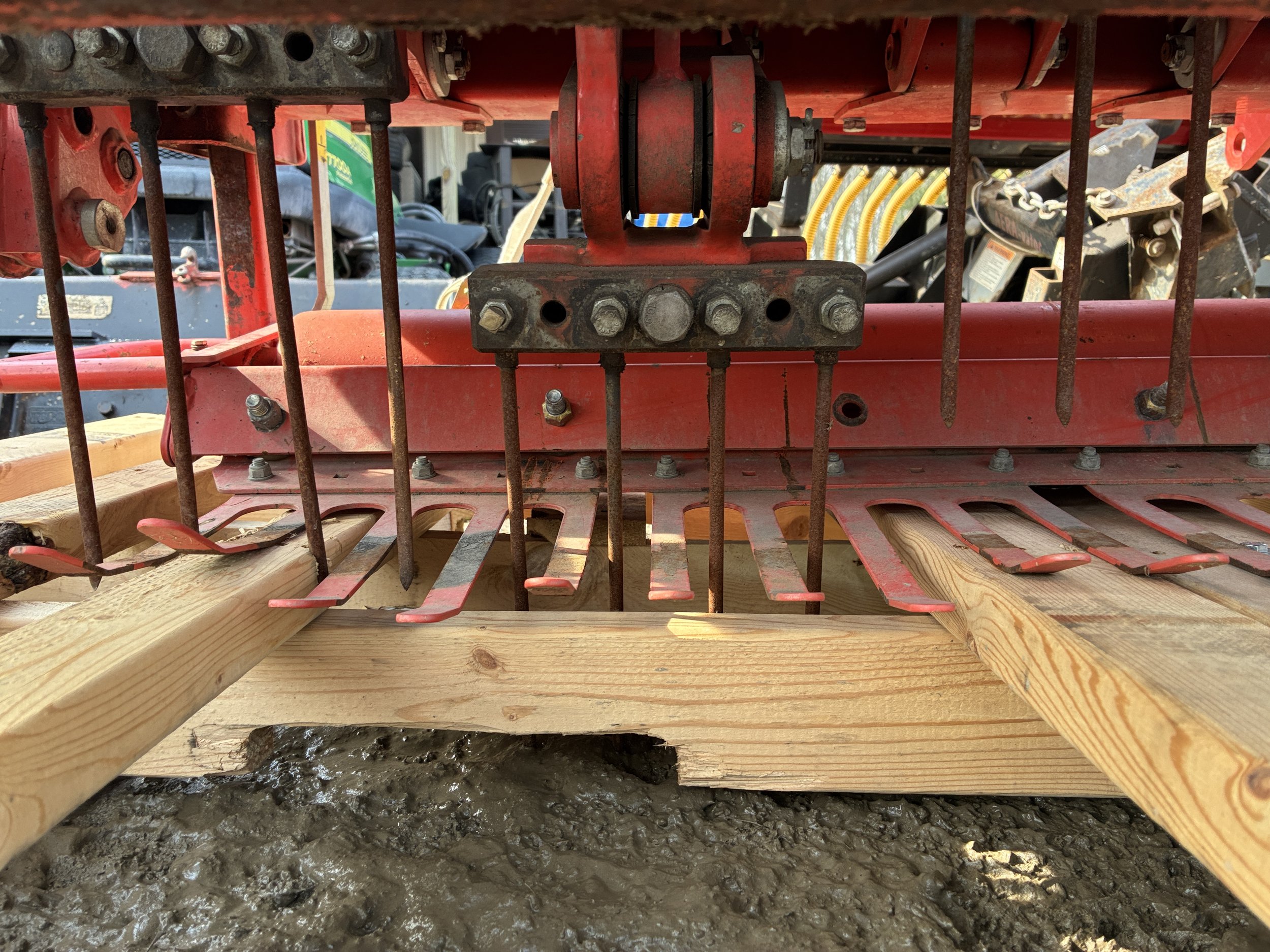 2017 Wiedenmann  SL6  deep tine aerator