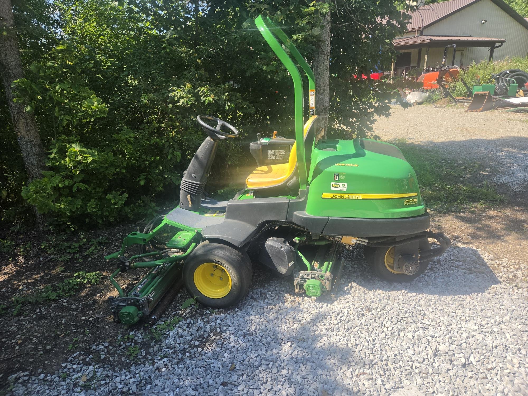 2013 John Deere gas powered 2500B 3 wheel drive