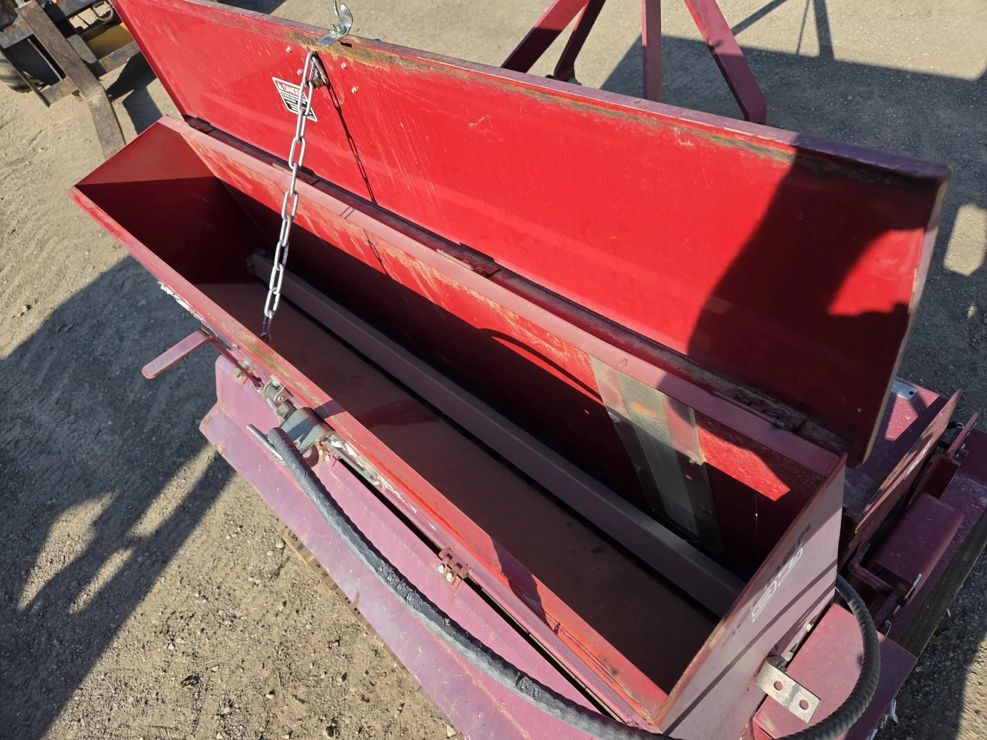 Toro aerothatch and seeder  83/93