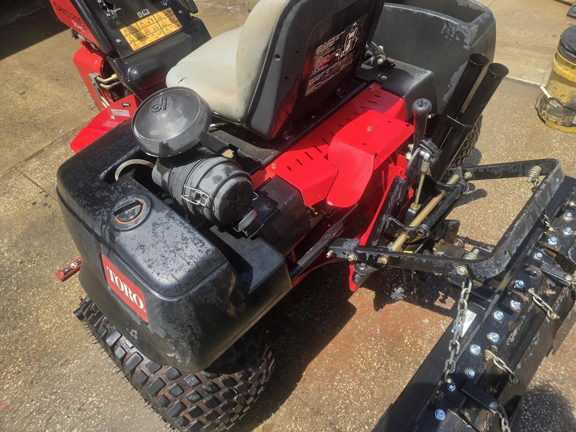 2014 Toro  sand pro with mid rakes and rear rake