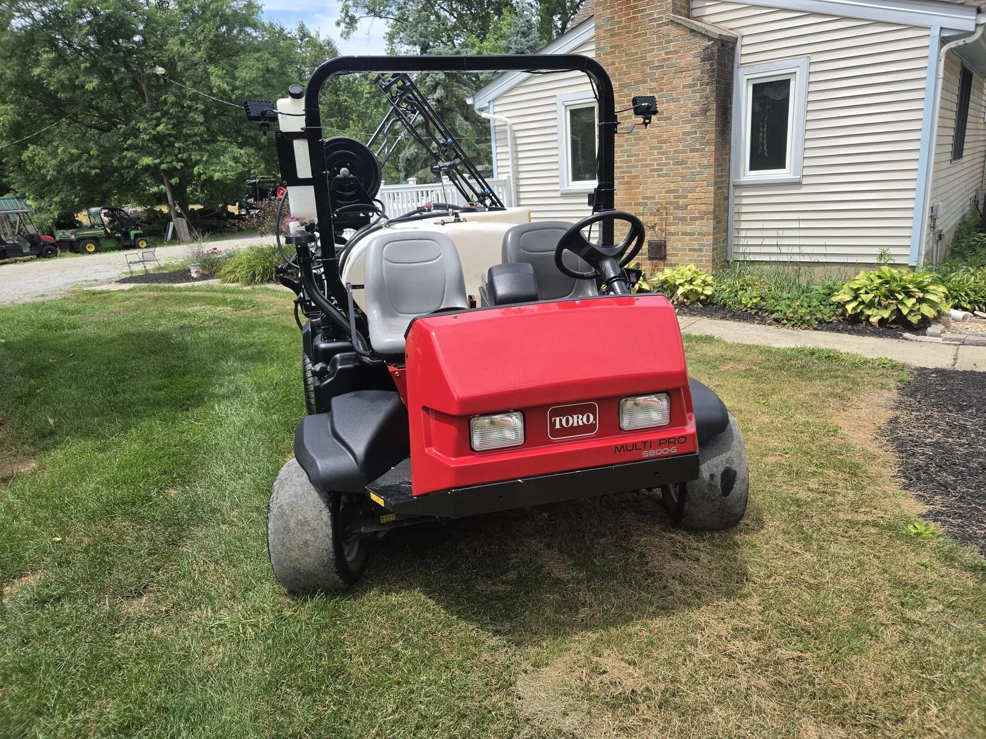 2018 Toro 5800 sprayer 300 gallon