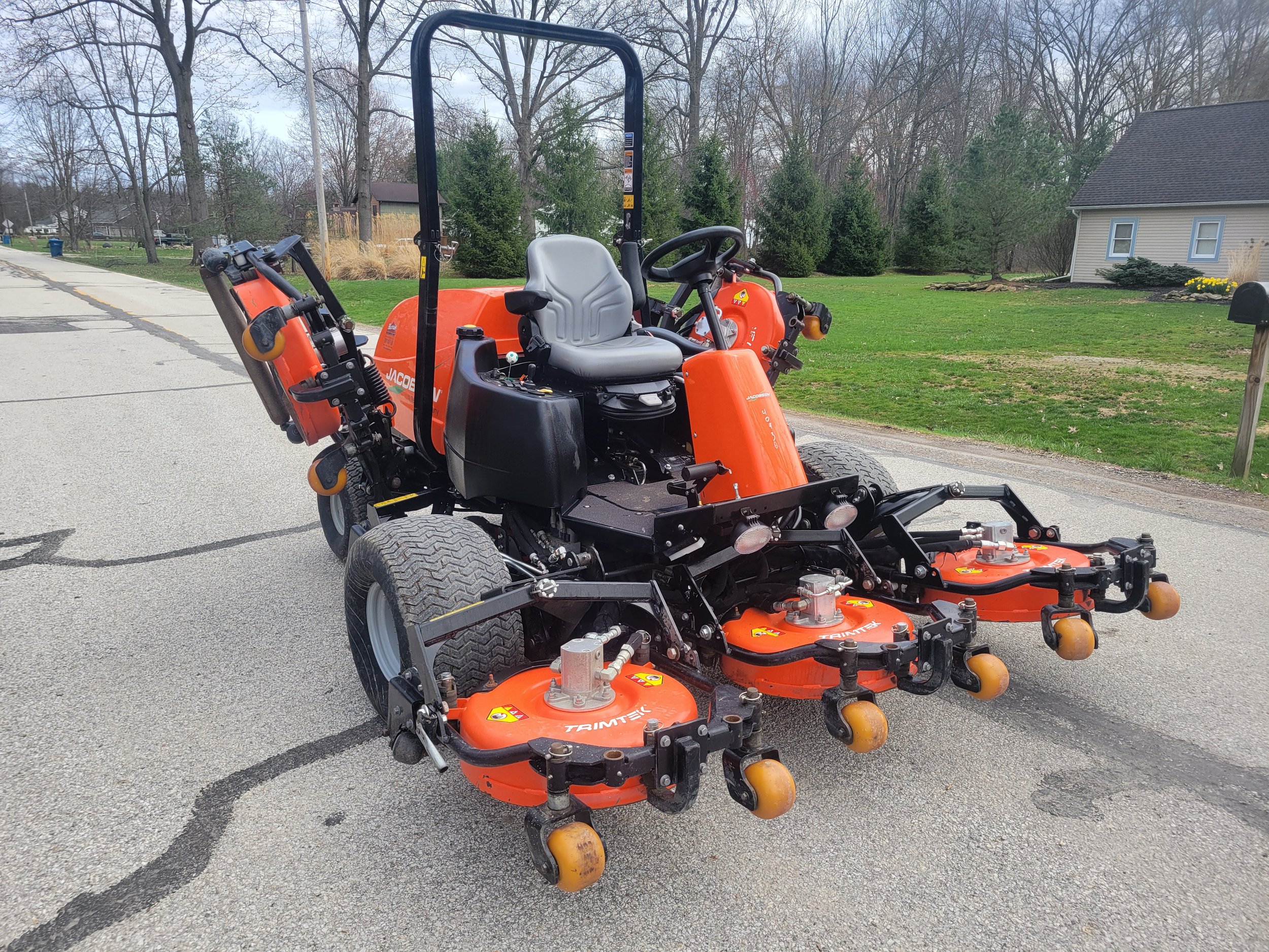 Jacobsen AR 722 contour rotary mower
